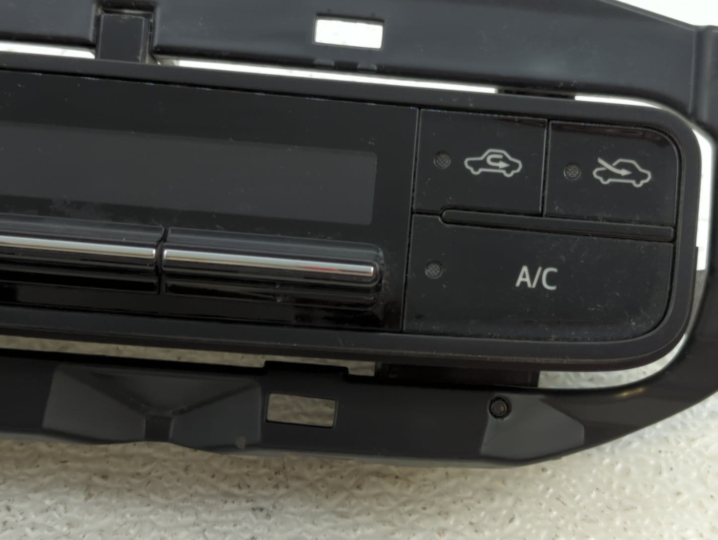 2017-2019 Toyota Corolla Climate Control Module Temperature AC/Heater Replacement P/N:55468-02060 Fits Fits 2017 2018 2019 O