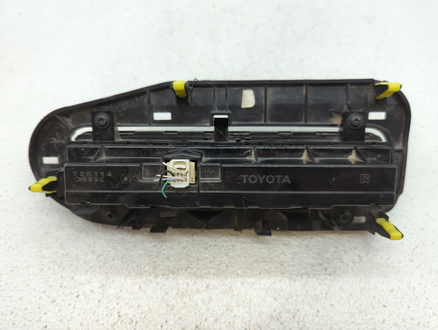 2017-2019 Toyota Corolla Climate Control Module Temperature AC/Heater Replacement P/N:55468-02060 Fits Fits 2017 2018 2019 O