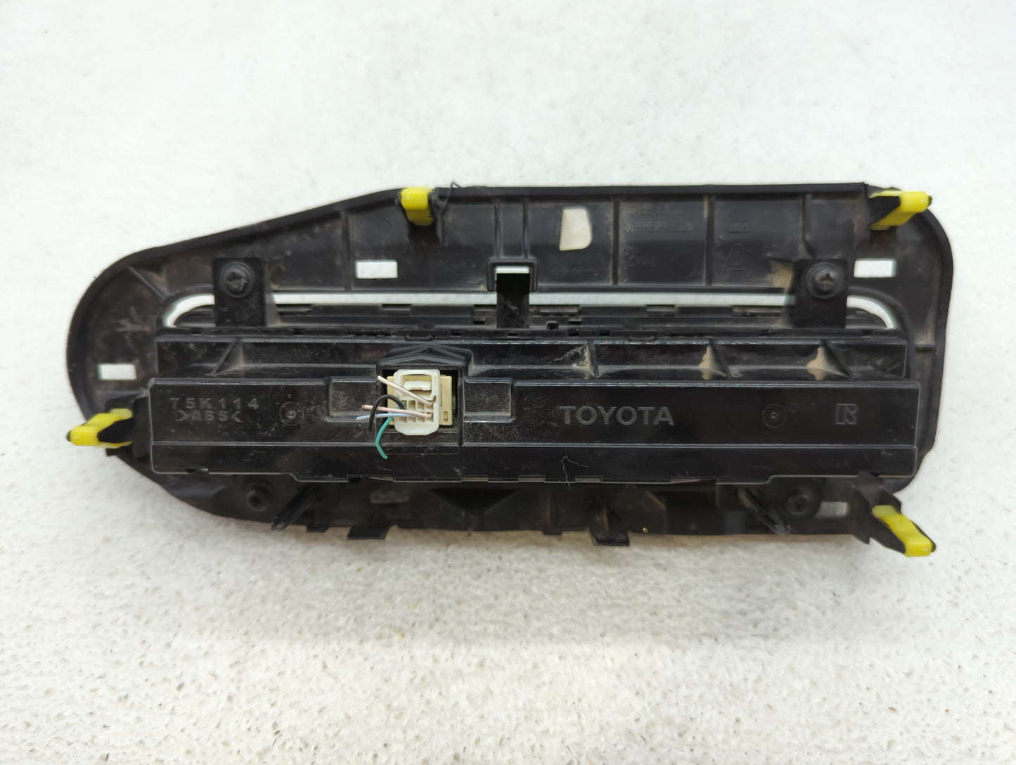 2017-2019 Toyota Corolla Climate Control Module Temperature AC/Heater Replacement P/N:55468-02060 Fits Fits 2017 2018 2019 O