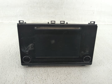2017-2019 Toyota Corolla Am Fm Cd Player Radio Receiver - Oemusedautoparts1.com