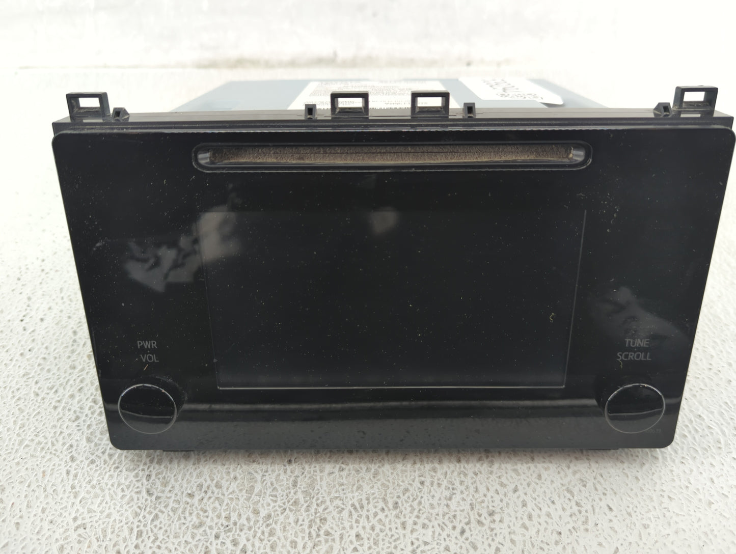 2017-2019 Toyota Corolla Am Fm Cd Player Radio Receiver - Oemusedautoparts1.com