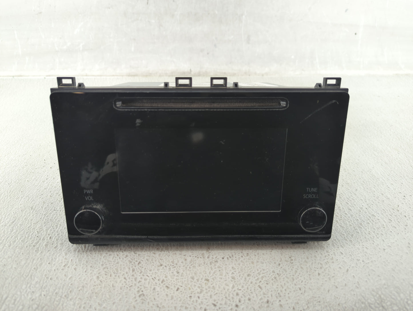 2017-2019 Toyota Corolla Am Fm Cd Player Radio Receiver - Oemusedautoparts1.com