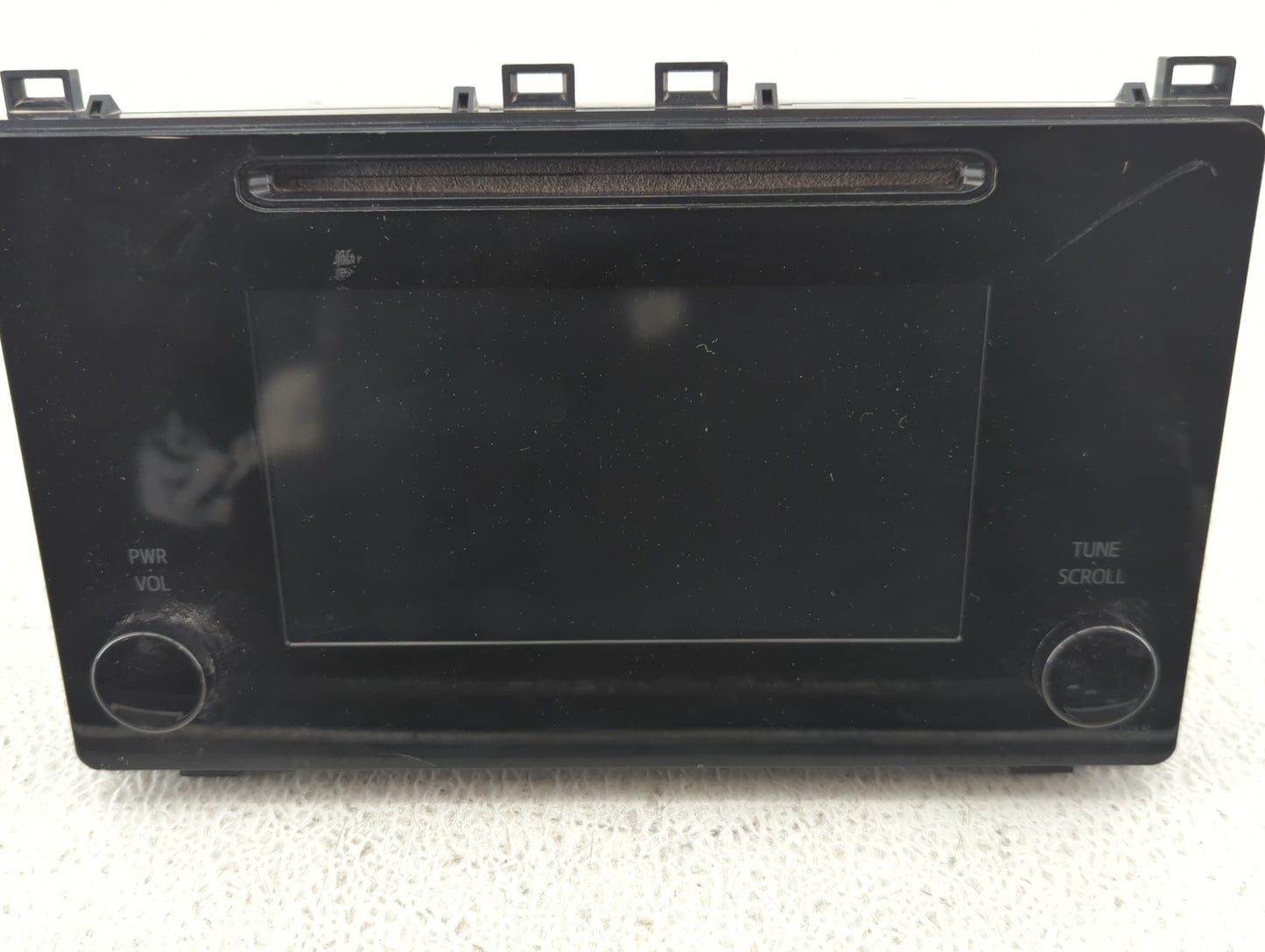 2017-2019 Toyota Corolla Am Fm Cd Player Radio Receiver - Oemusedautoparts1.com