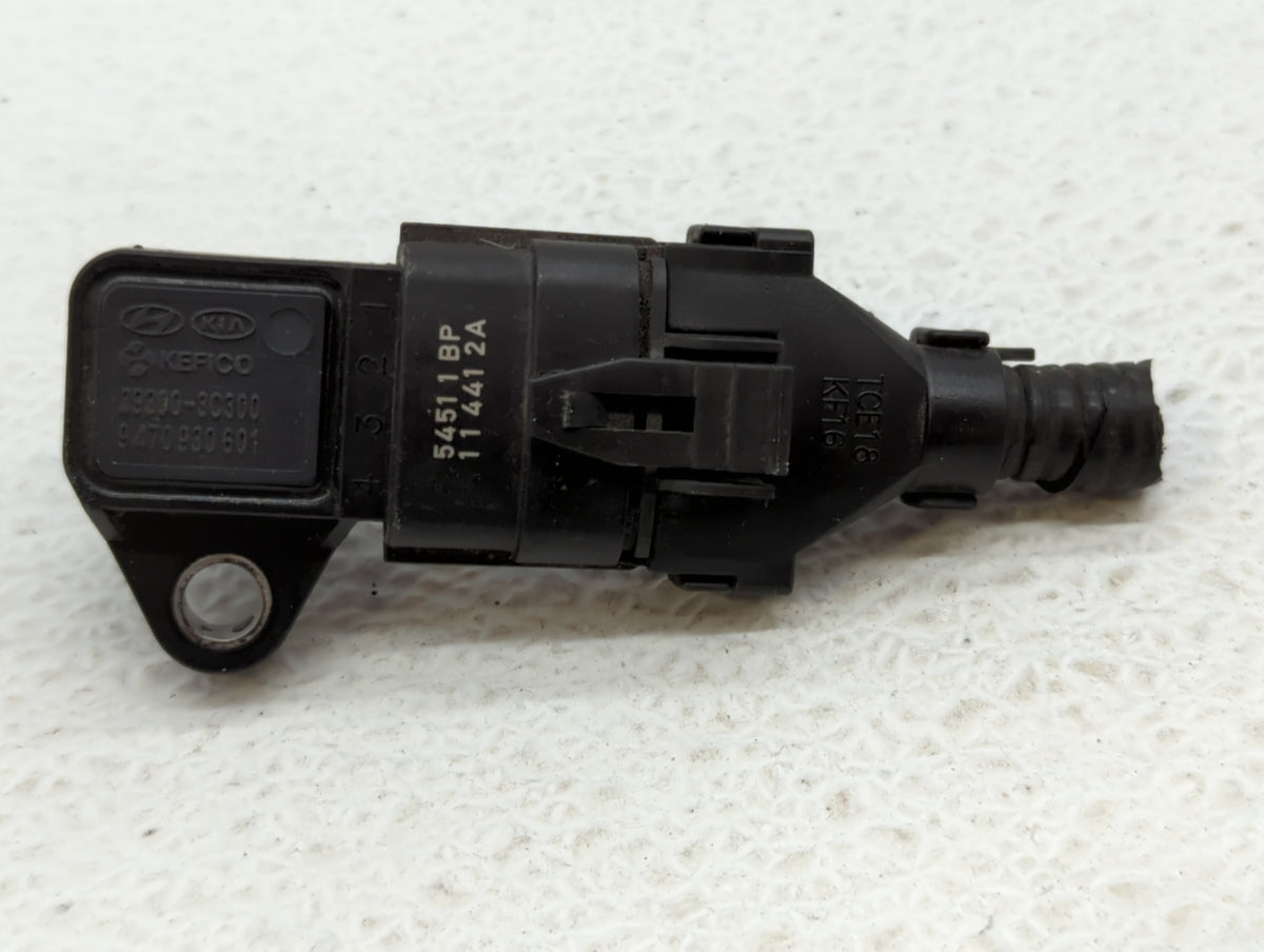 2019-2022 Toyota Corolla Mass Air Flow Meter Maf Sensor 556702 - Oemusedautoparts1.com