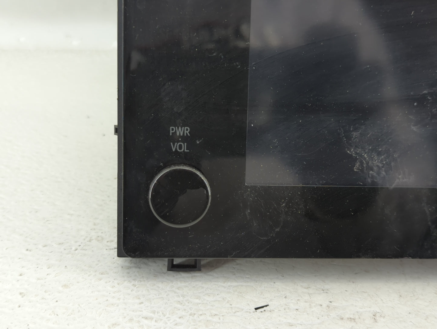 2017-2019 Toyota Corolla Am Fm Cd Player Radio Receiver - Oemusedautoparts1.com