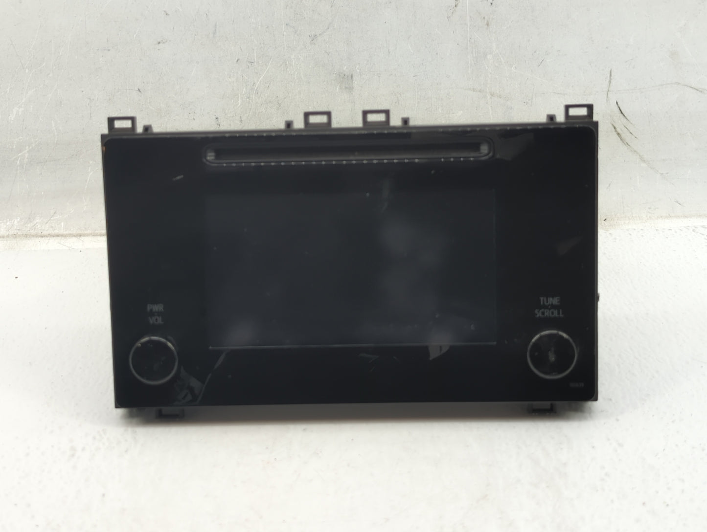 2017-2019 Toyota Corolla Am Fm Cd Player Radio Receiver - Oemusedautoparts1.com