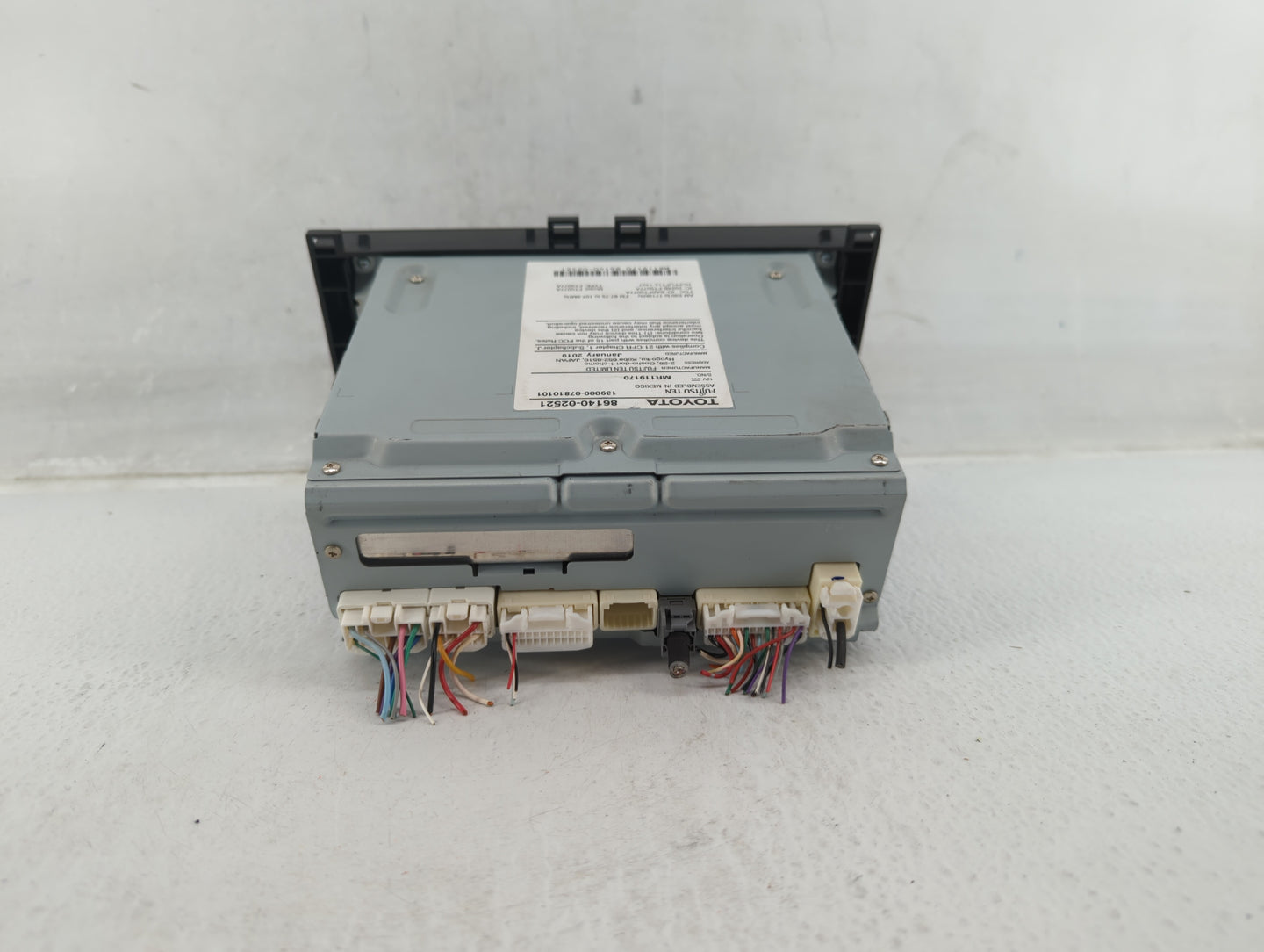 2017-2019 Toyota Corolla Am Fm Cd Player Radio Receiver - Oemusedautoparts1.com