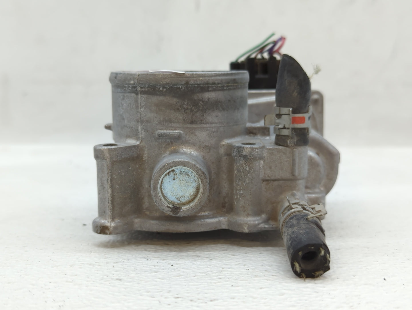 2011-2019 Toyota Corolla Throttle Body P/N:22030-0T080 Fits Fits 2011 2012 2013 2014 2015 2016 2017 2018 2019 OEM Used Auto 