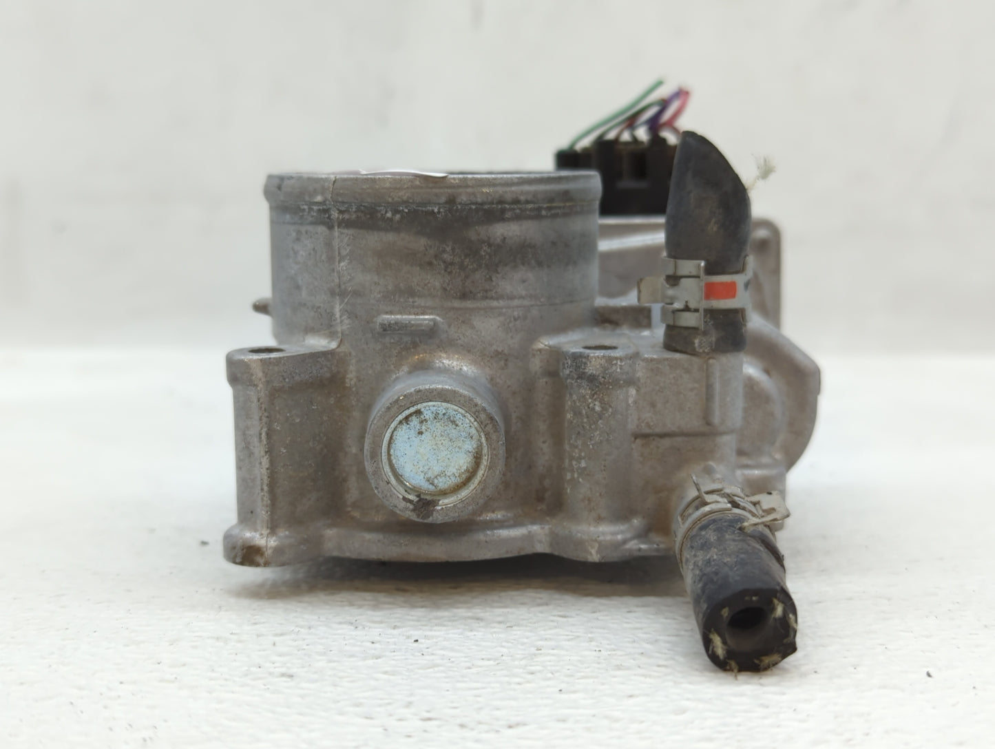 2011-2019 Toyota Corolla Throttle Body P/N:22030-0T080 Fits Fits 2011 2012 2013 2014 2015 2016 2017 2018 2019 OEM Used Auto 