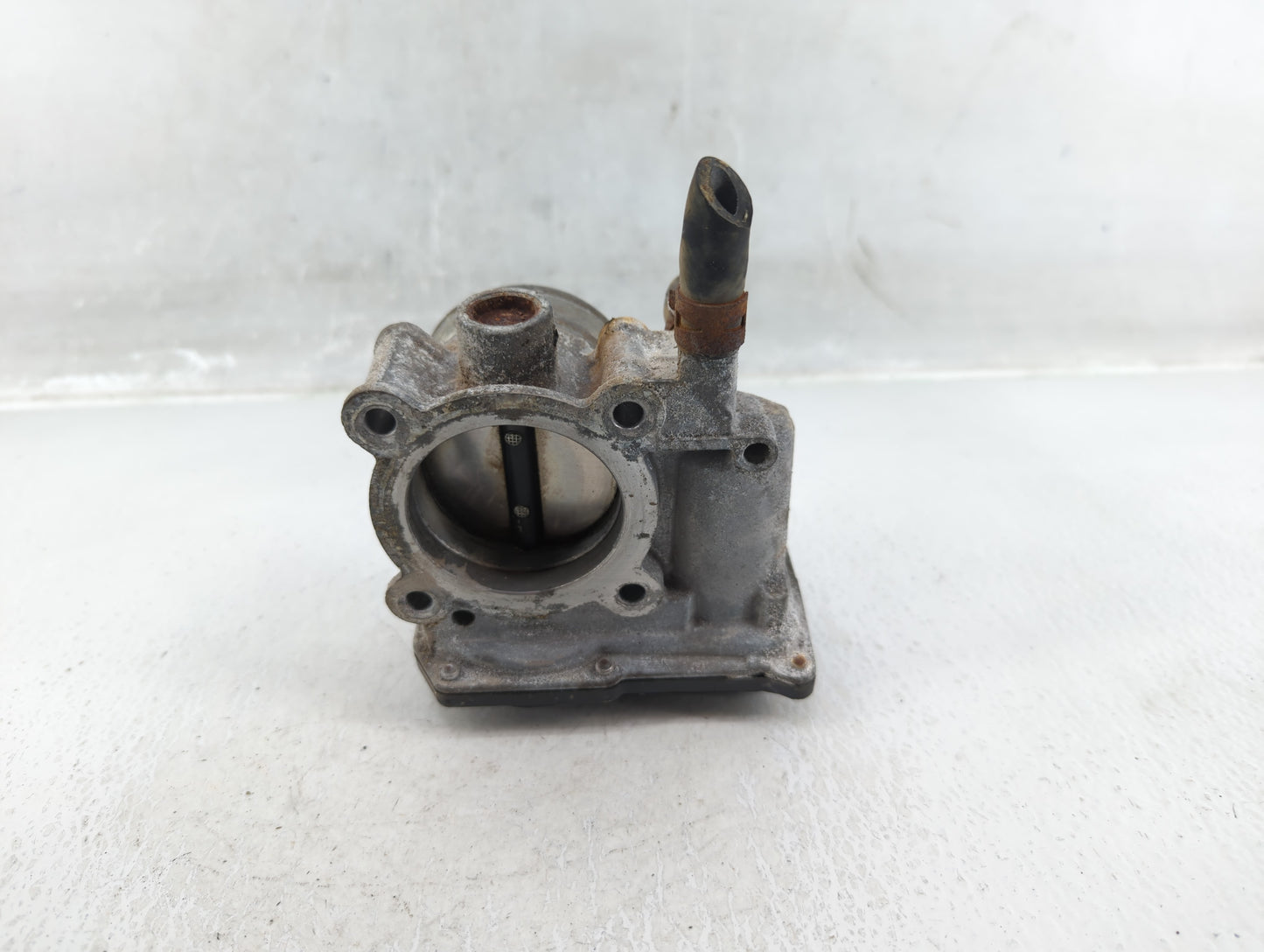 2011-2019 Toyota Corolla Throttle Body P/N:2203001080 Fits Fits 2011 2012 2013 2014 2015 2016 2017 2018 2019 OEM Used Auto P