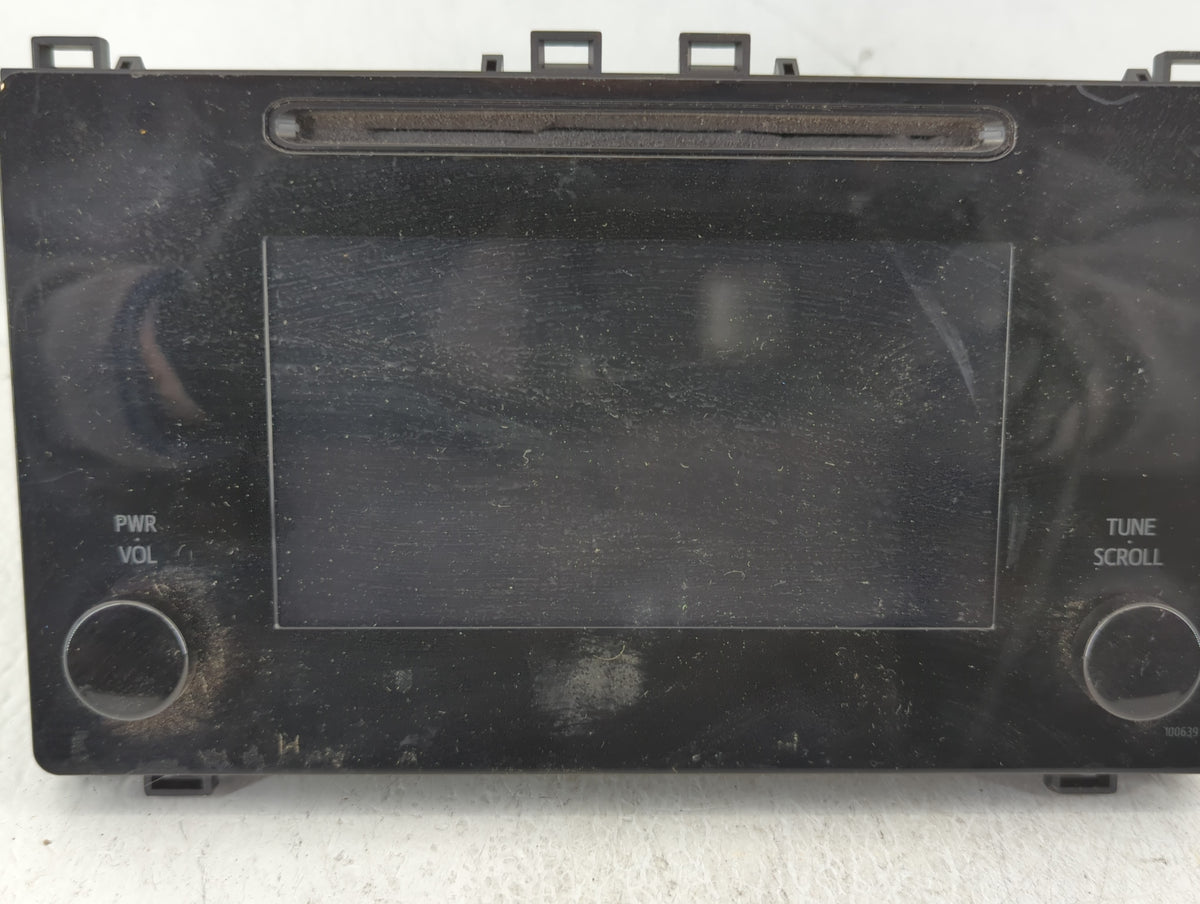 2017-2019 Toyota Corolla Am Fm Cd Player Radio Receiver 583750 - Oemusedautoparts1.com