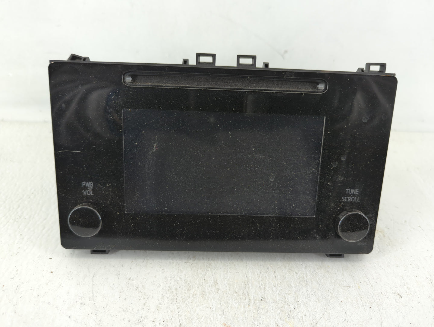 2017-2019 Toyota Corolla Am Fm Cd Player Radio Receiver - Oemusedautoparts1.com