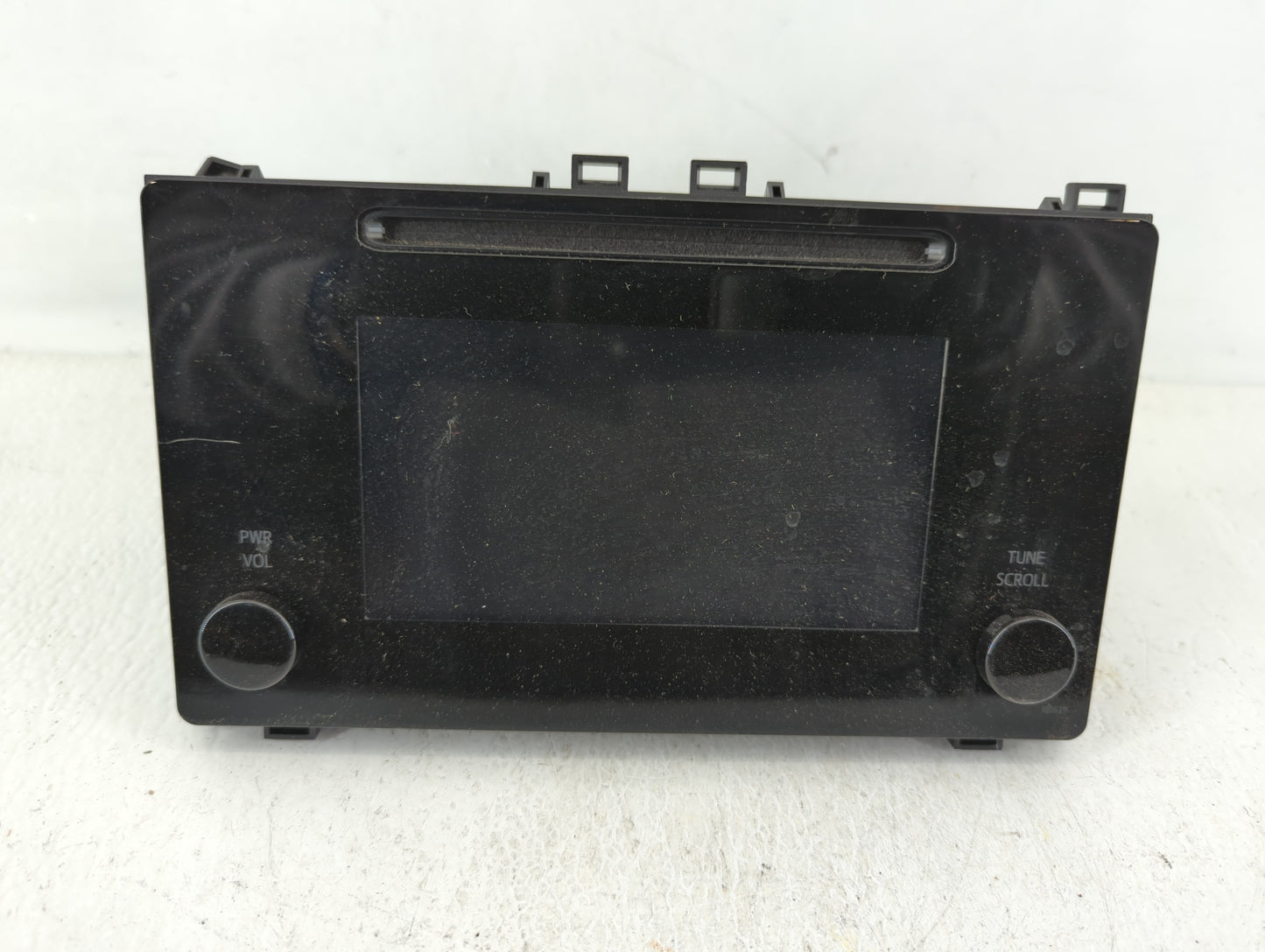 2017-2019 Toyota Corolla Am Fm Cd Player Radio Receiver - Oemusedautoparts1.com