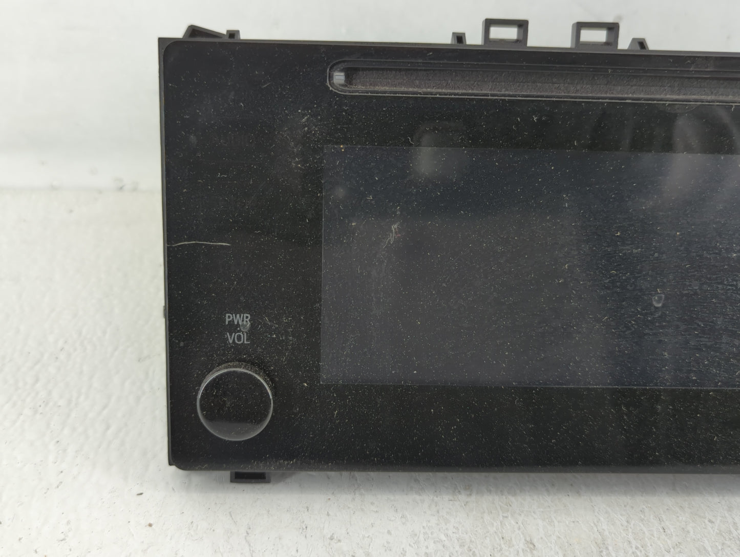 2017-2019 Toyota Corolla Am Fm Cd Player Radio Receiver - Oemusedautoparts1.com
