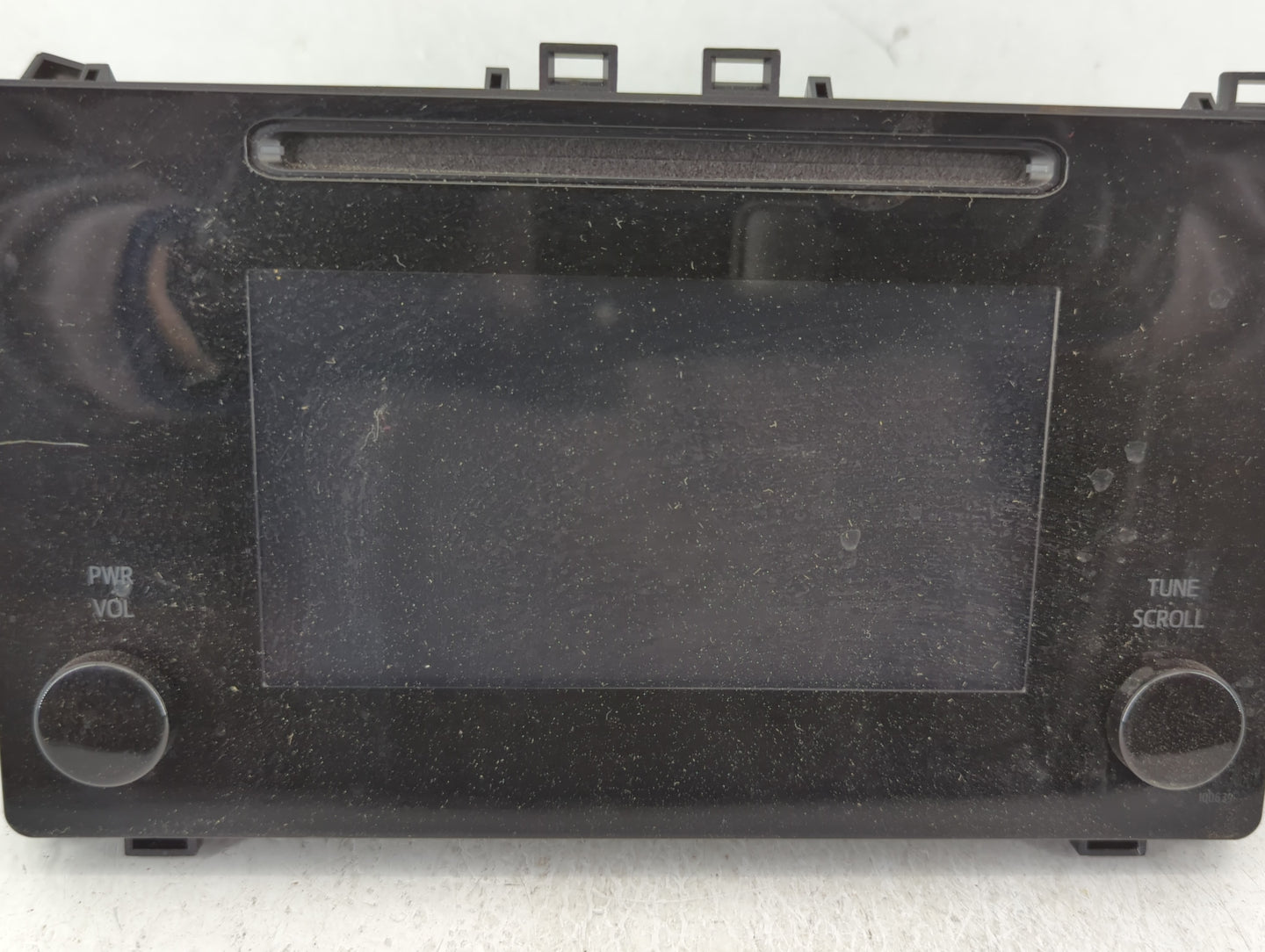 2017-2019 Toyota Corolla Am Fm Cd Player Radio Receiver - Oemusedautoparts1.com