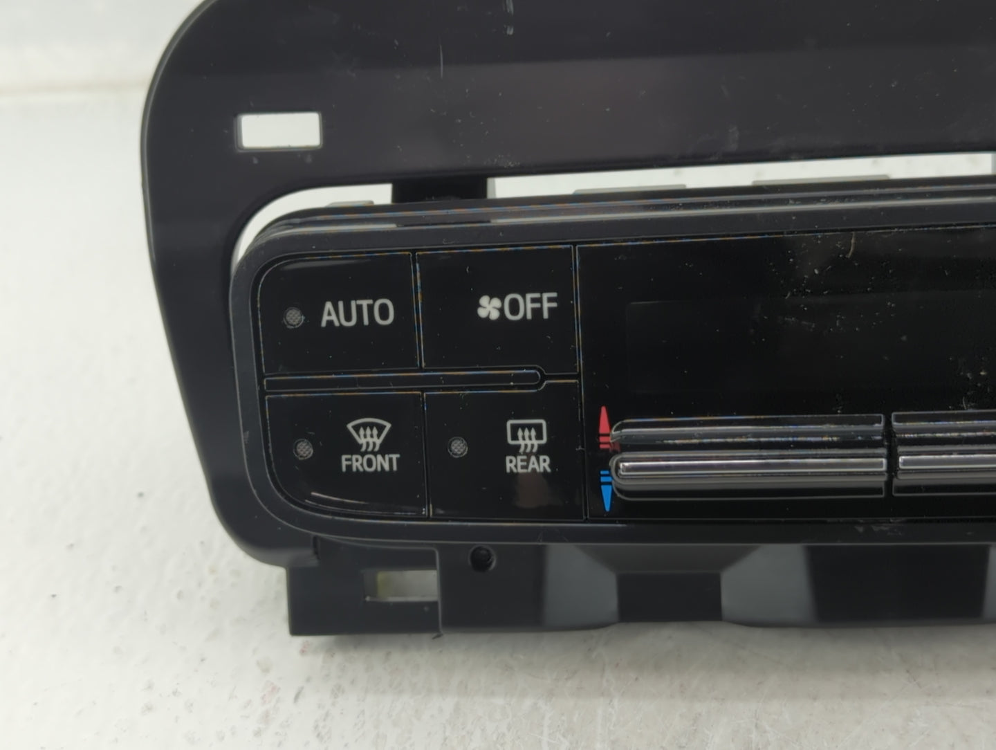 2017-2019 Toyota Corolla Climate Control Module Temperature AC/Heater Replacement P/N:55468-02060 Fits Fits 2017 2018 2019 O