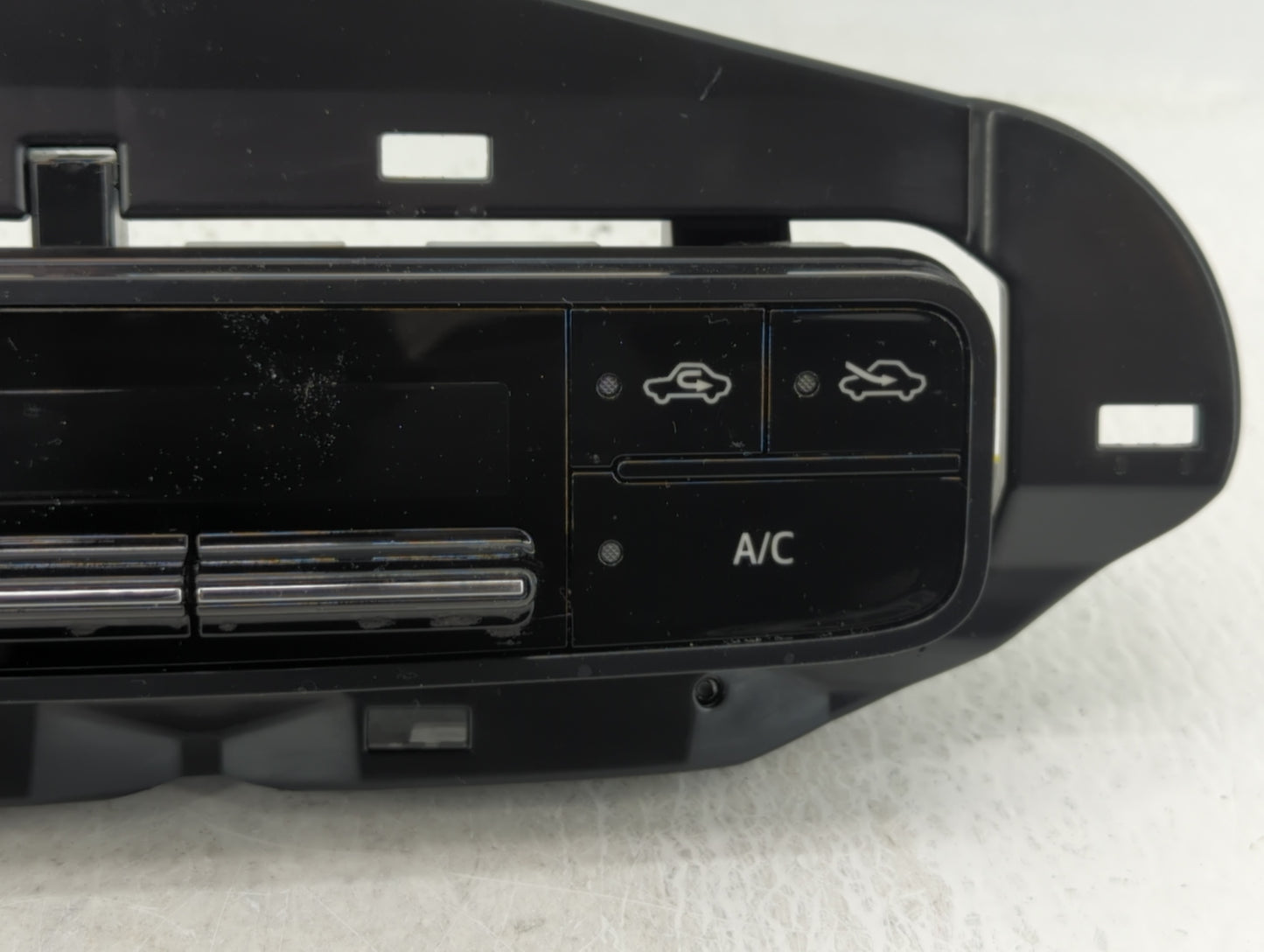 2017-2019 Toyota Corolla Climate Control Module Temperature AC/Heater Replacement P/N:55468-02060 Fits Fits 2017 2018 2019 O