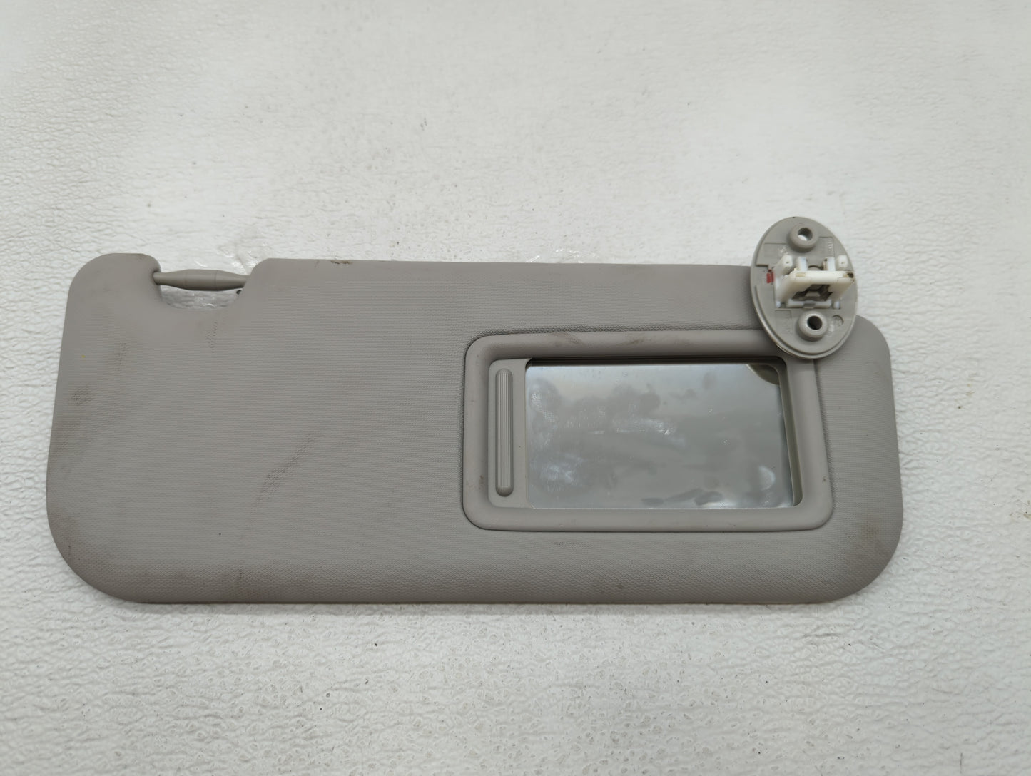 2017-2019 Toyota Corolla Sun Visor Shade Replacement Passenger Right Mirror Fits Fits 2017 2018 2019 OEM Used Auto Parts - O