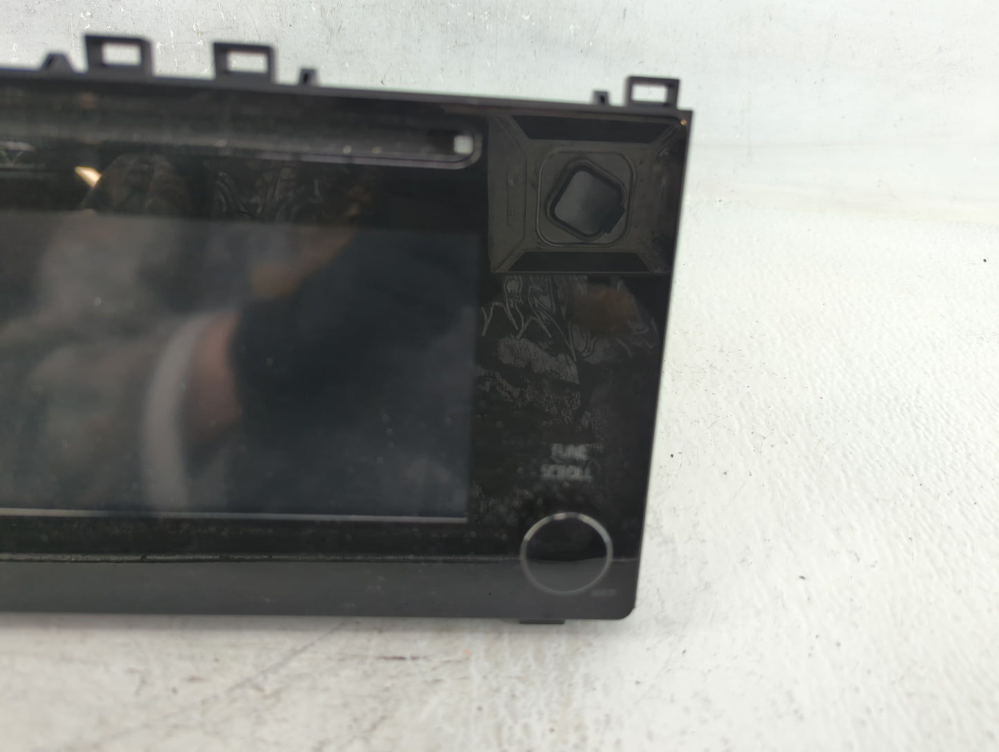 2017-2019 Toyota Corolla Radio AM FM Cd Player Receiver Replacement P/N:86140-02521 Fits Fits 2017 2018 2019 OEM Used Auto P