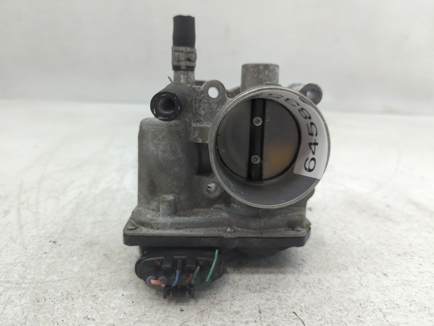 2011-2019 Toyota Corolla Throttle Body P/N:22030-0T080 Fits Fits 2011 2012 2013 2014 2015 2016 2017 2018 2019 OEM Used Auto 
