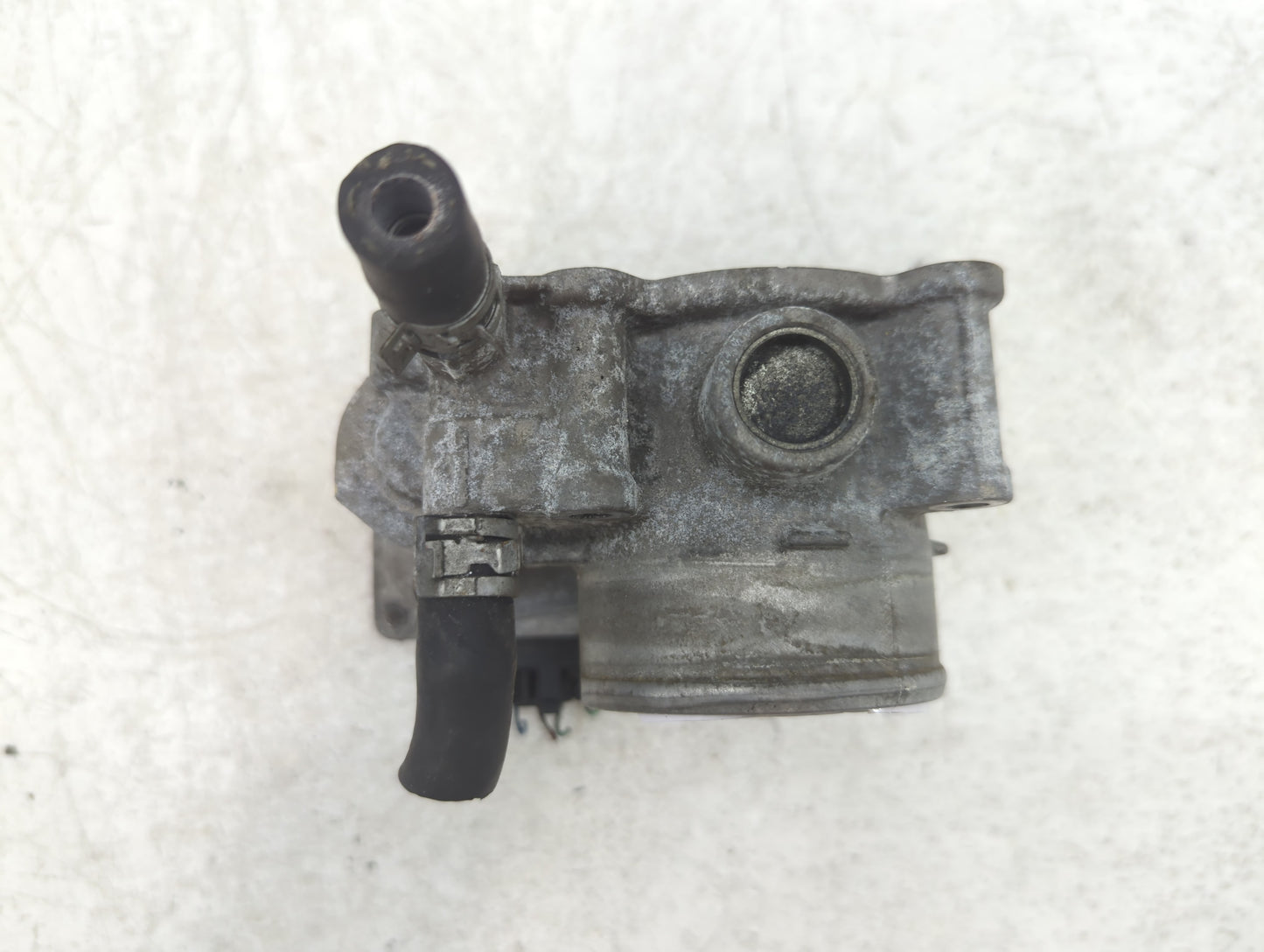 2011-2019 Toyota Corolla Throttle Body P/N:22030-0T080 Fits Fits 2011 2012 2013 2014 2015 2016 2017 2018 2019 OEM Used Auto 