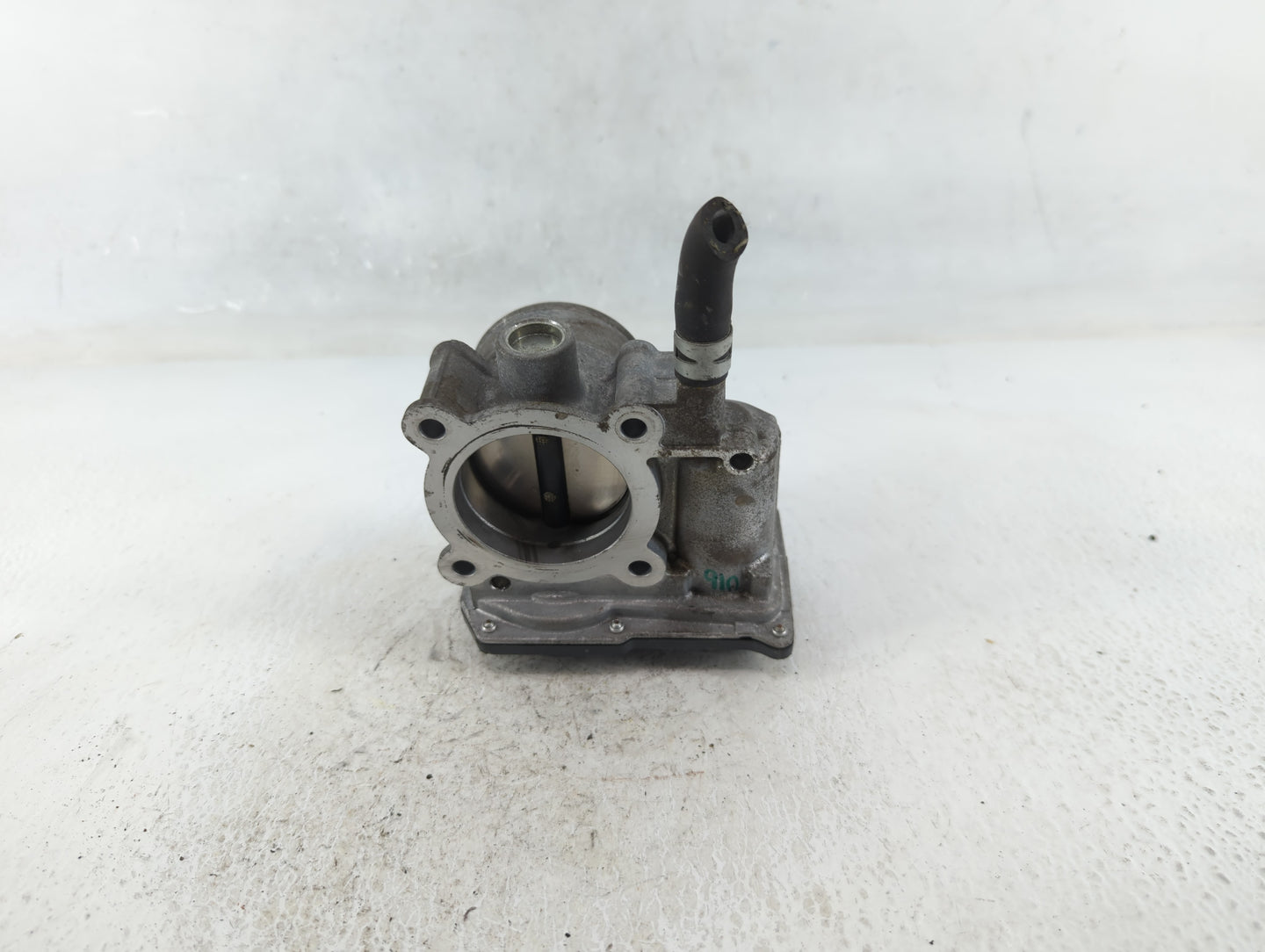 2011-2019 Toyota Corolla Throttle Body P/N:22030-0T080 Fits Fits 2011 2012 2013 2014 2015 2016 2017 2018 2019 OEM Used Auto 