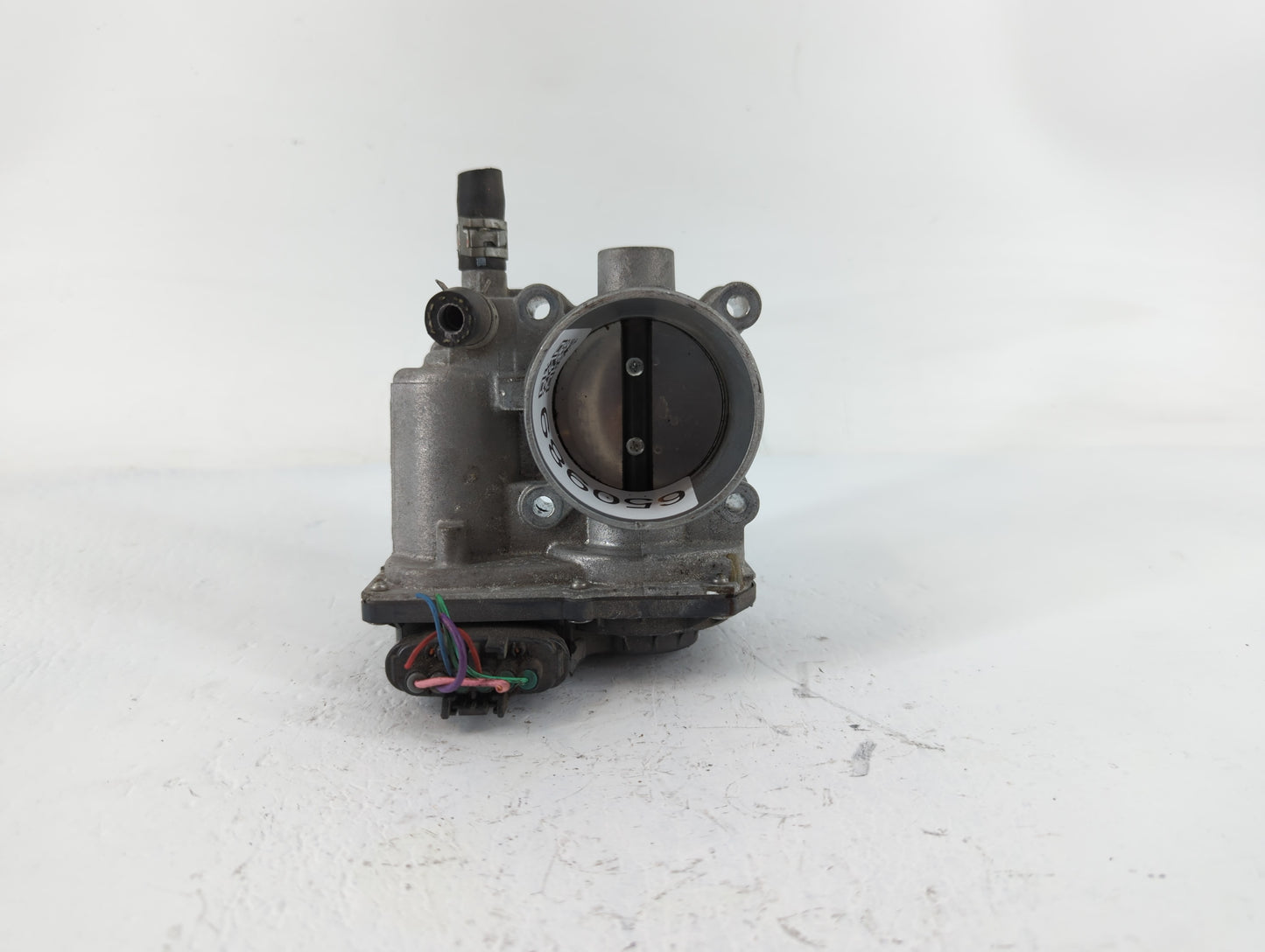 2011-2019 Toyota Corolla Throttle Body P/N:22030-0T080 Fits Fits 2011 2012 2013 2014 2015 2016 2017 2018 2019 OEM Used Auto 