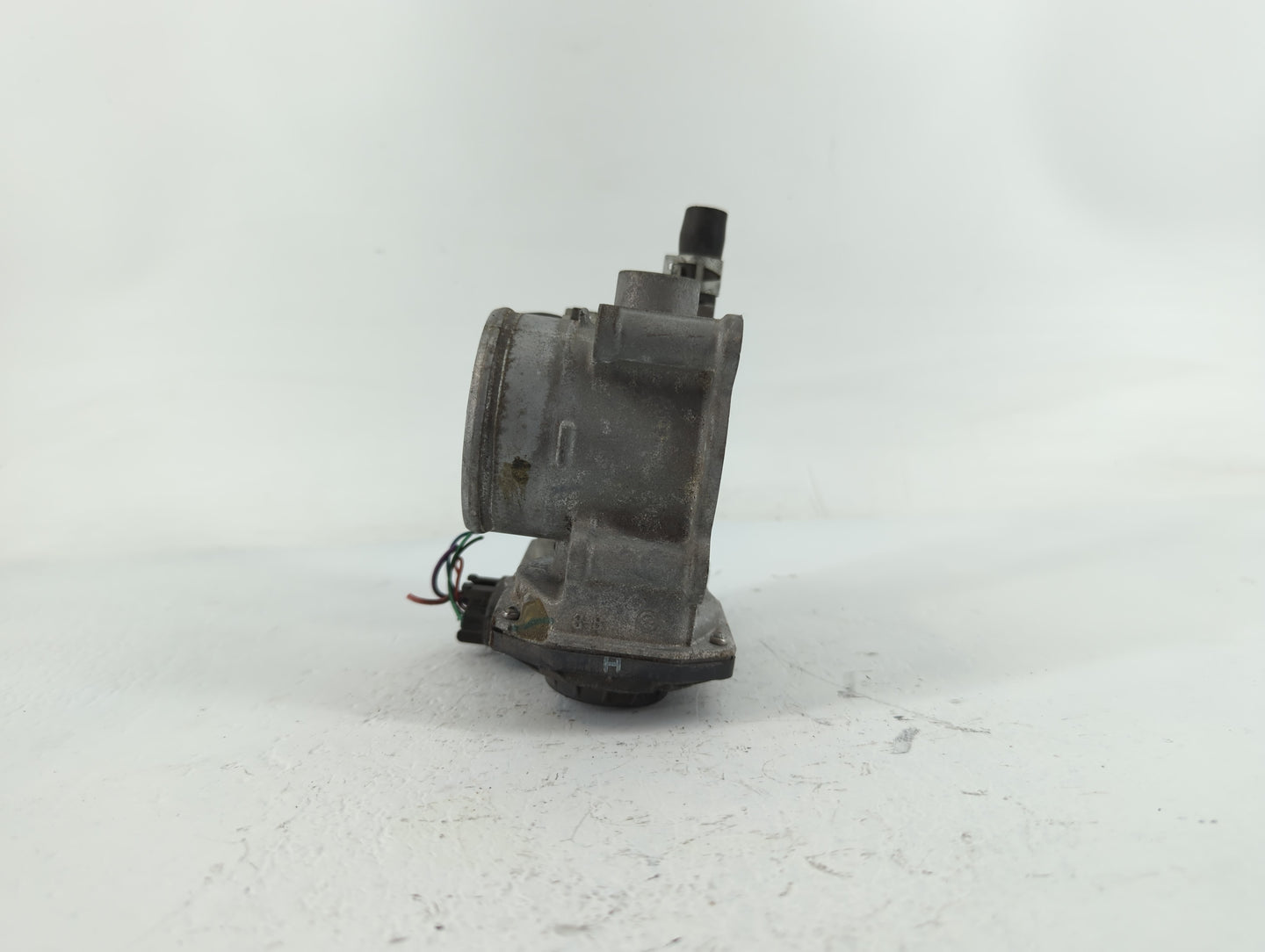 2011-2019 Toyota Corolla Throttle Body P/N:22030-0T080 Fits Fits 2011 2012 2013 2014 2015 2016 2017 2018 2019 OEM Used Auto 
