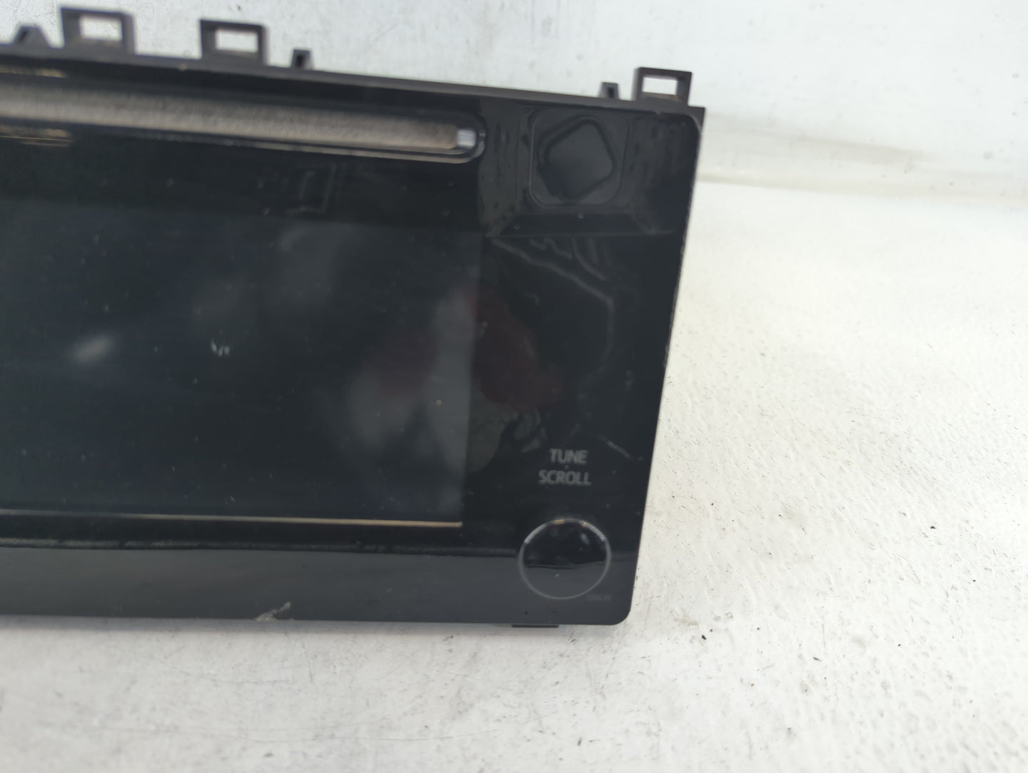 2017-2019 Toyota Corolla Radio AM FM Cd Player Receiver Replacement P/N:86140-02521 Fits Fits 2017 2018 2019 OEM Used Auto P