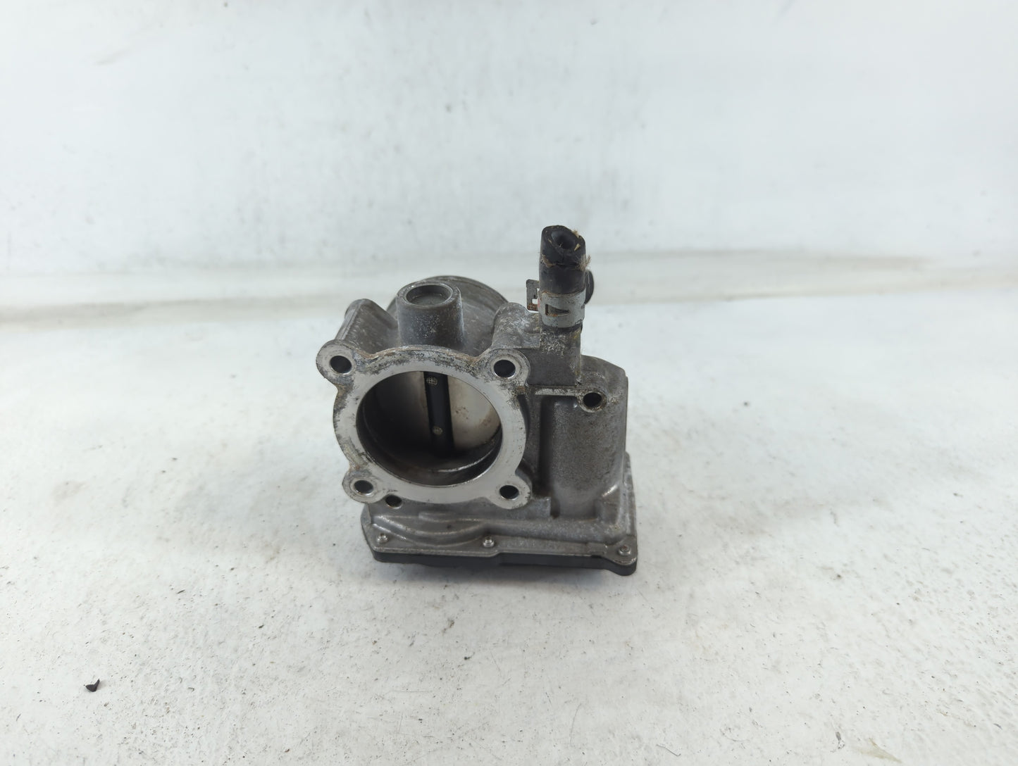 2011-2019 Toyota Corolla Throttle Body P/N:22030-0T080 Fits Fits 2011 2012 2013 2014 2015 2016 2017 2018 2019 OEM Used Auto 