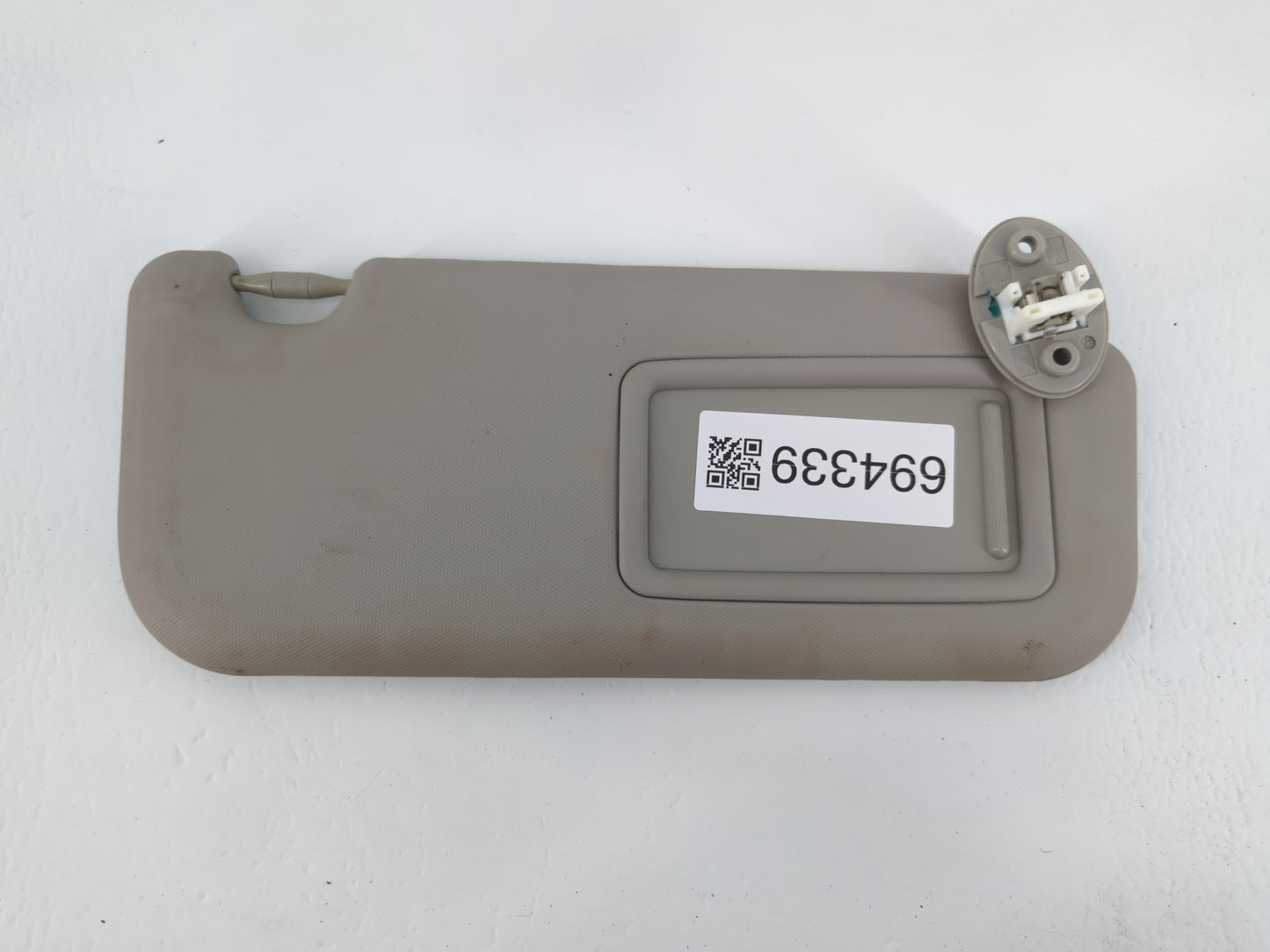 2017-2019 Toyota Corolla Sun Visor Shade Replacement Passenger Right Mirror Fits Fits 2017 2018 2019 OEM Used Auto Parts - O