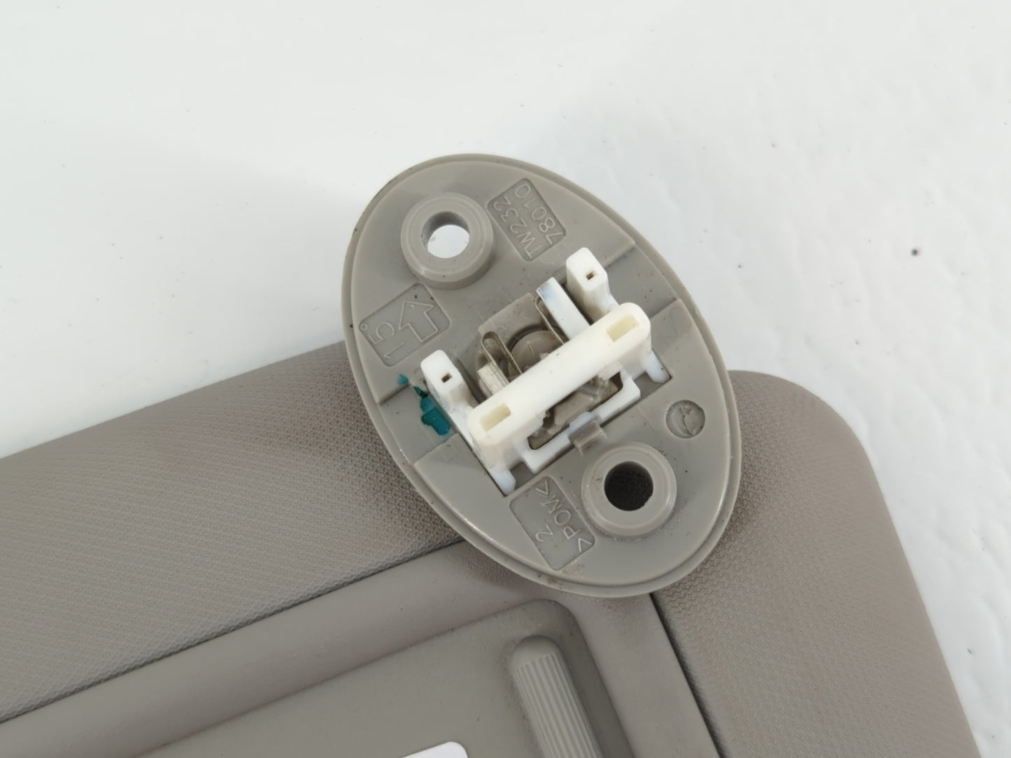 2017-2019 Toyota Corolla Sun Visor Shade Replacement Passenger Right Mirror Fits Fits 2017 2018 2019 OEM Used Auto Parts - O