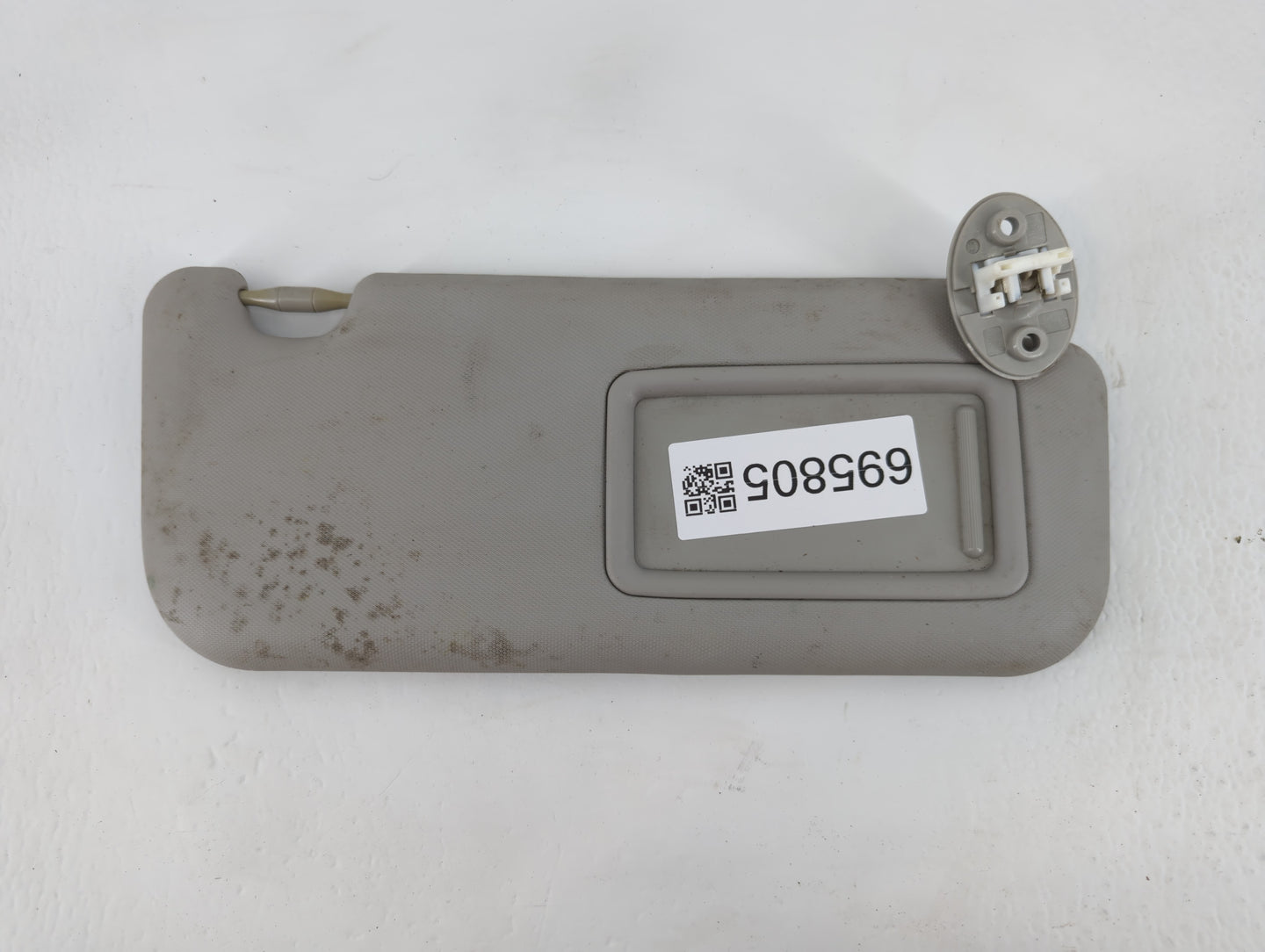 2017-2019 Toyota Corolla Sun Visor Shade Replacement Passenger Right Mirror Fits Fits 2017 2018 2019 OEM Used Auto Parts - O