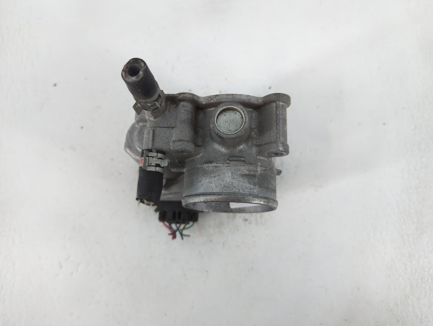 2011-2019 Toyota Corolla Throttle Body P/N:22030-0T080 Fits Fits 2011 2012 2013 2014 2015 2016 2017 2018 2019 OEM Used Auto 