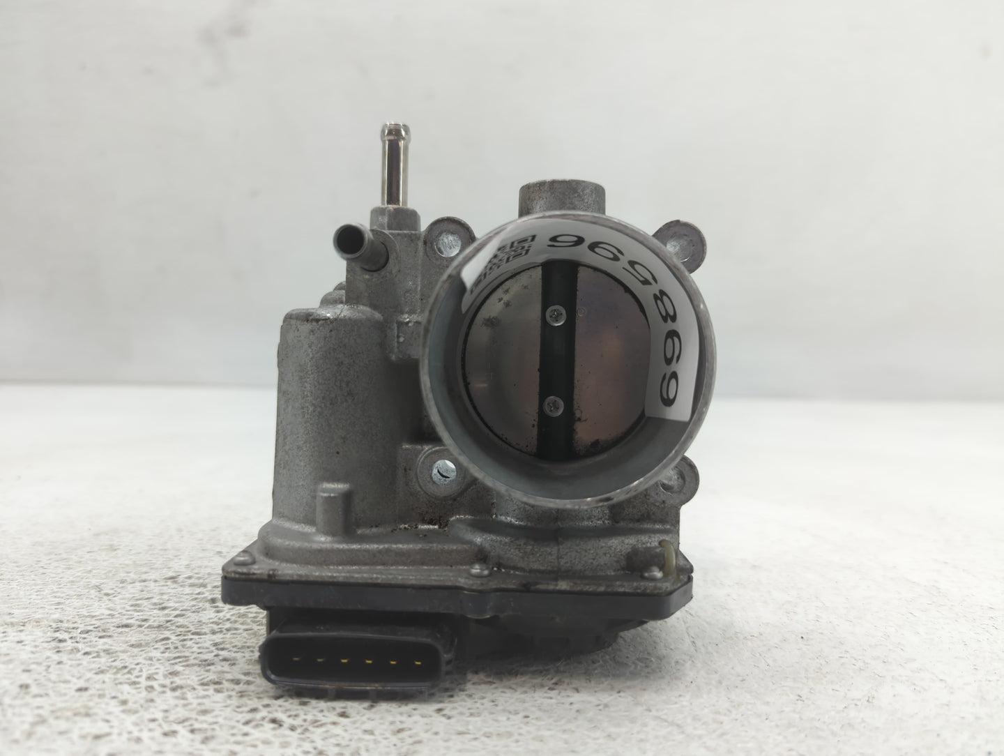 2011-2019 Toyota Corolla Throttle Body P/N:30-0T080 Fits Fits 2011 2012 2013 2014 2015 2016 2017 2018 2019 OEM Used Auto Par