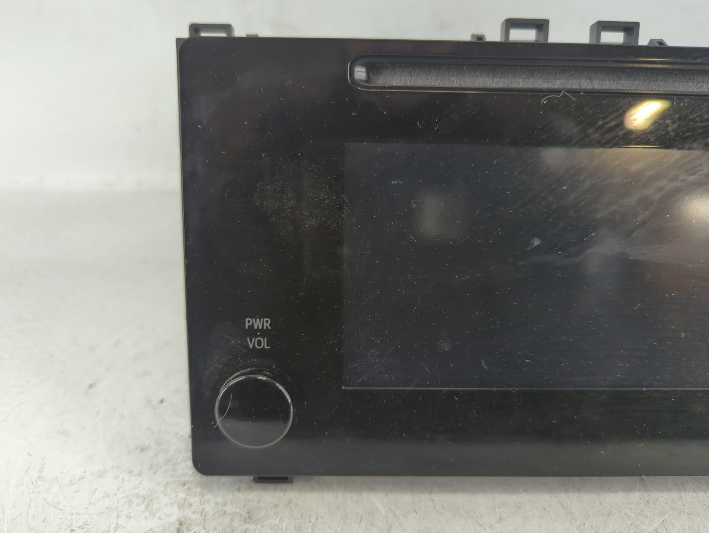 2017-2019 Toyota Corolla Am Fm Cd Player Radio Receiver - Oemusedautoparts1.com