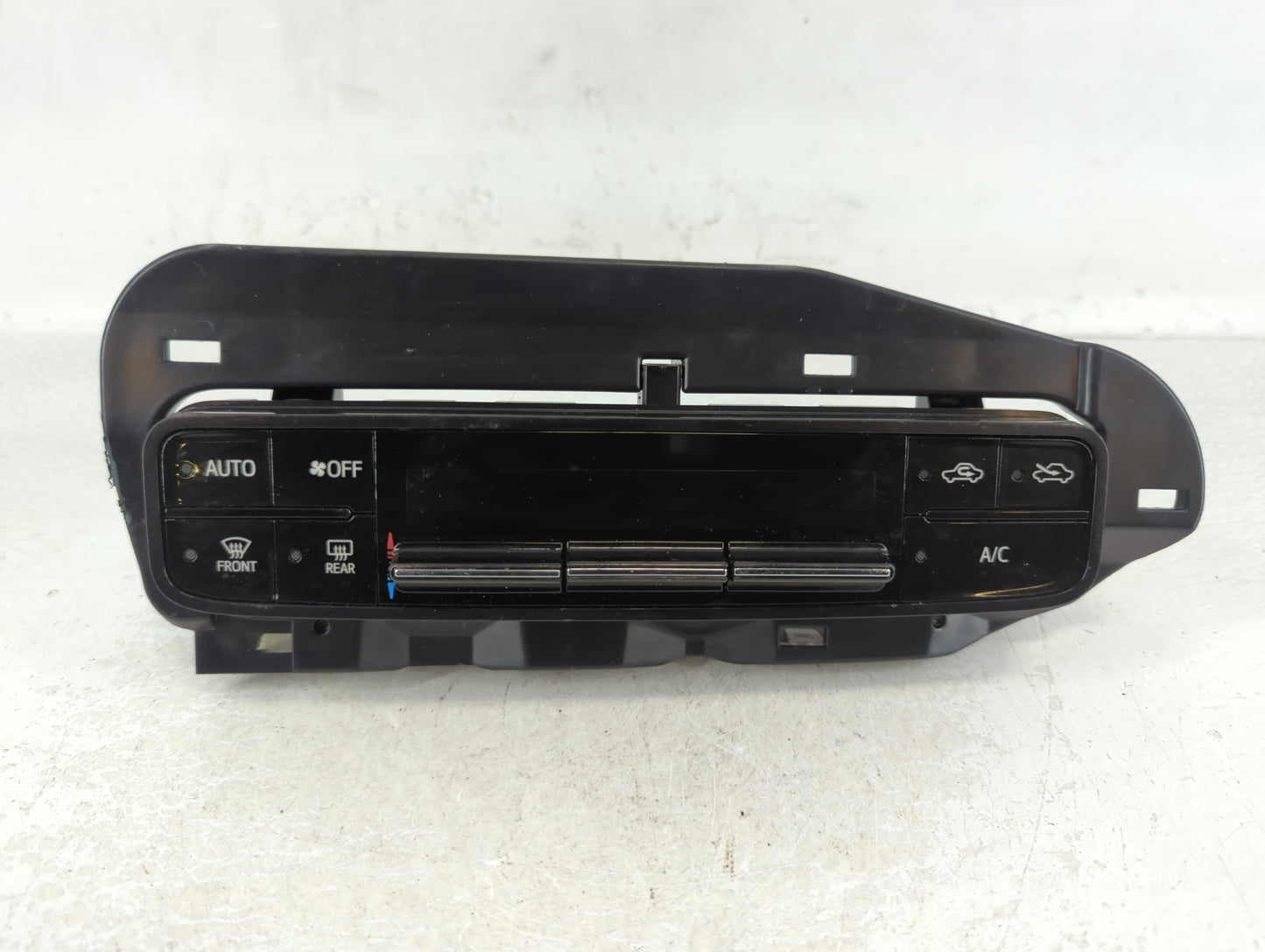 2017-2019 Toyota Corolla Climate Control Module Temperature AC/Heater Replacement P/N:55468-02060 Fits Fits 2017 2018 2019 O