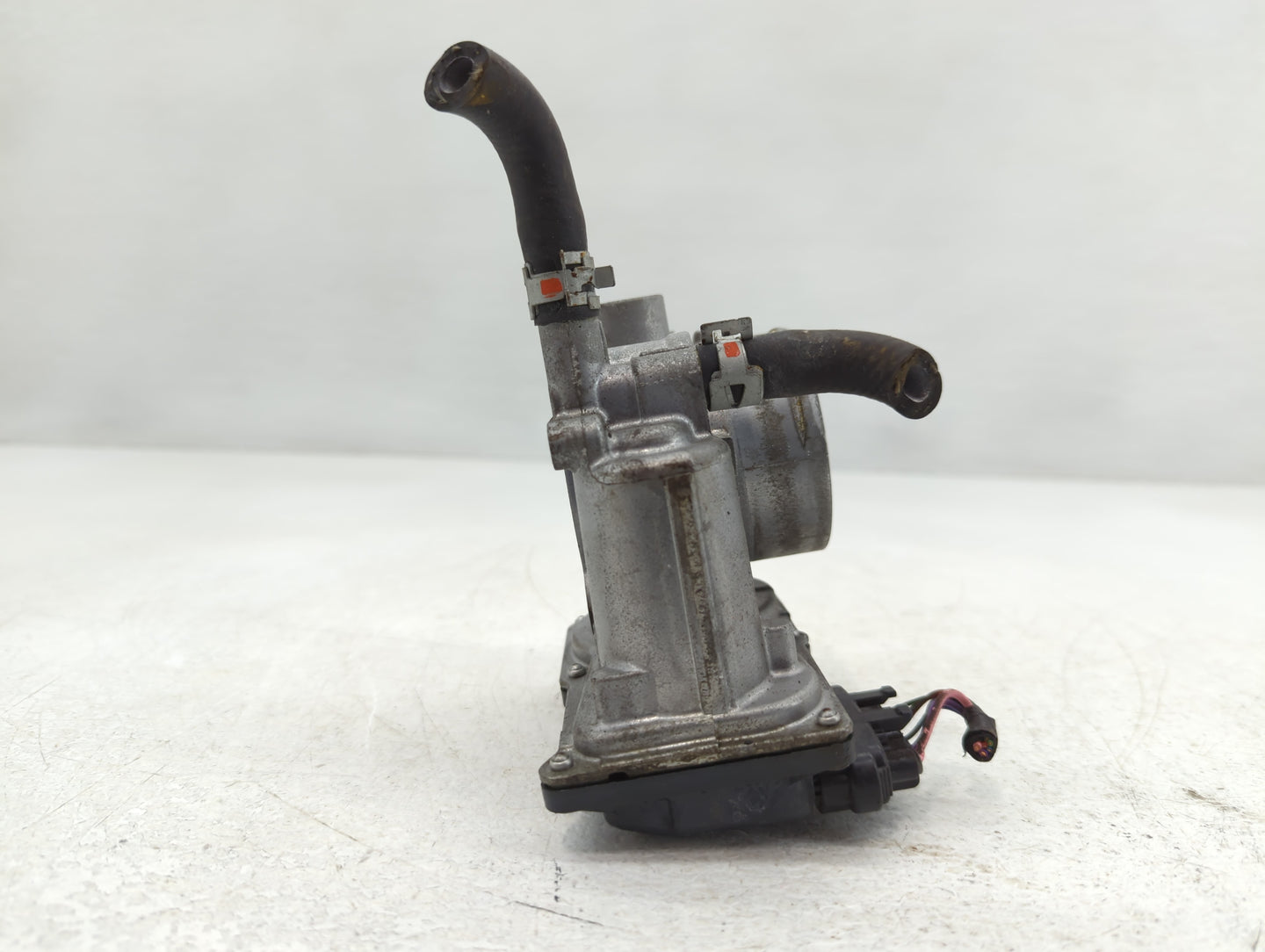 2011-2019 Toyota Corolla Throttle Body P/N:8G06 22030-01080 Fits Fits 2011 2012 2013 2014 2015 2016 2017 2018 2019 OEM Used 