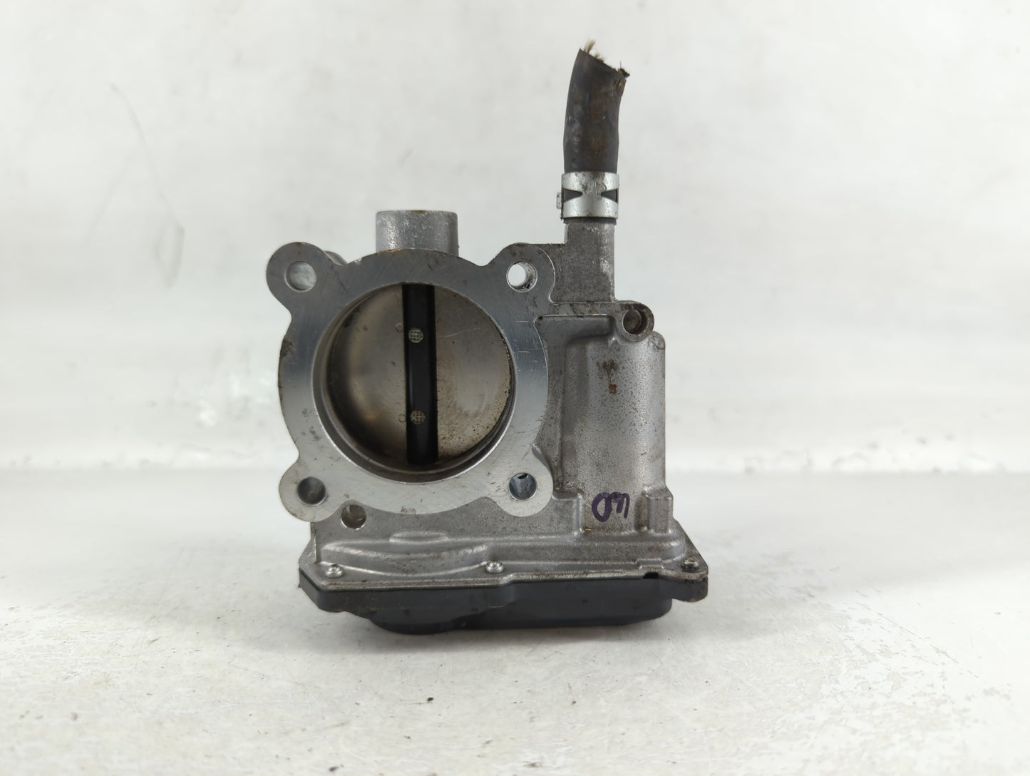 2011-2019 Toyota Corolla Throttle Body P/N:22030-0T080 Fits Fits 2011 2012 2013 2014 2015 2016 2017 2018 2019 OEM Used Auto 