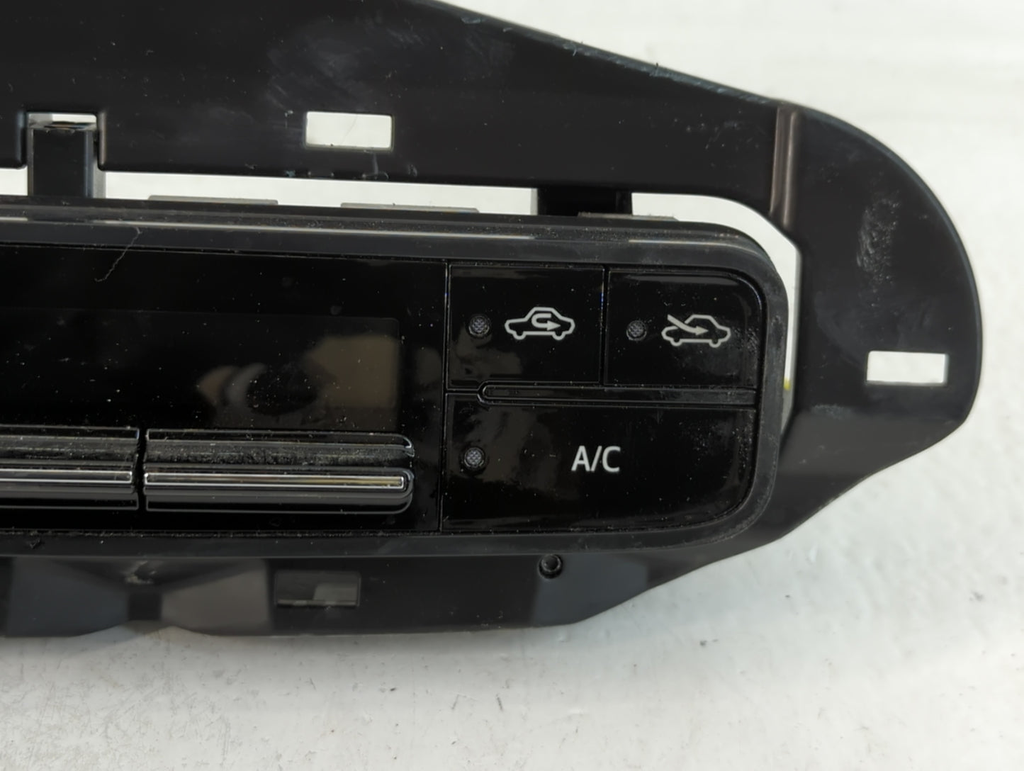 2017-2019 Toyota Corolla Climate Control Module Temperature AC/Heater Replacement P/N:75K114 Fits Fits 2017 2018 2019 OEM Us