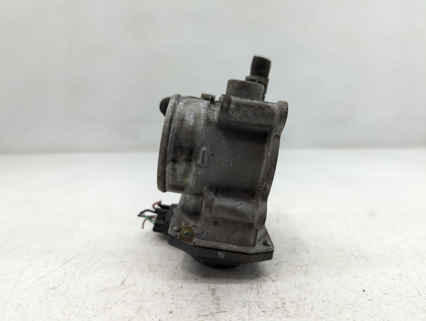 2011-2019 Toyota Corolla Throttle Body P/N:22030-0T080 Fits Fits 2011 2012 2013 2014 2015 2016 2017 2018 2019 OEM Used Auto 