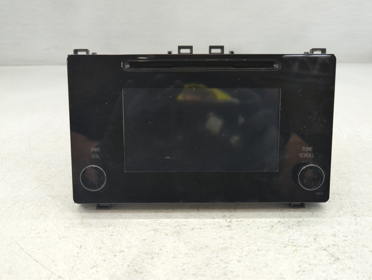 2017-2019 Toyota Corolla Am Fm Cd Player Radio Receiver 764092 - Oemusedautoparts1.com