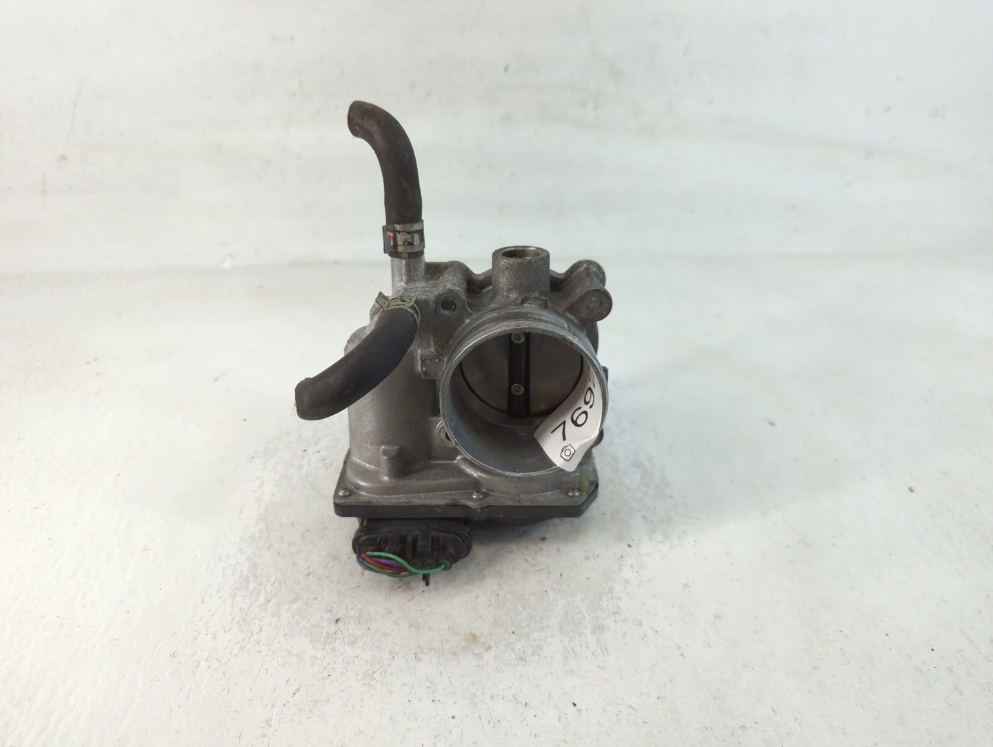 2011-2019 Toyota Corolla Throttle Body P/N:22030-0T080 Fits Fits 2011 2012 2013 2014 2015 2016 2017 2018 2019 OEM Used Auto 
