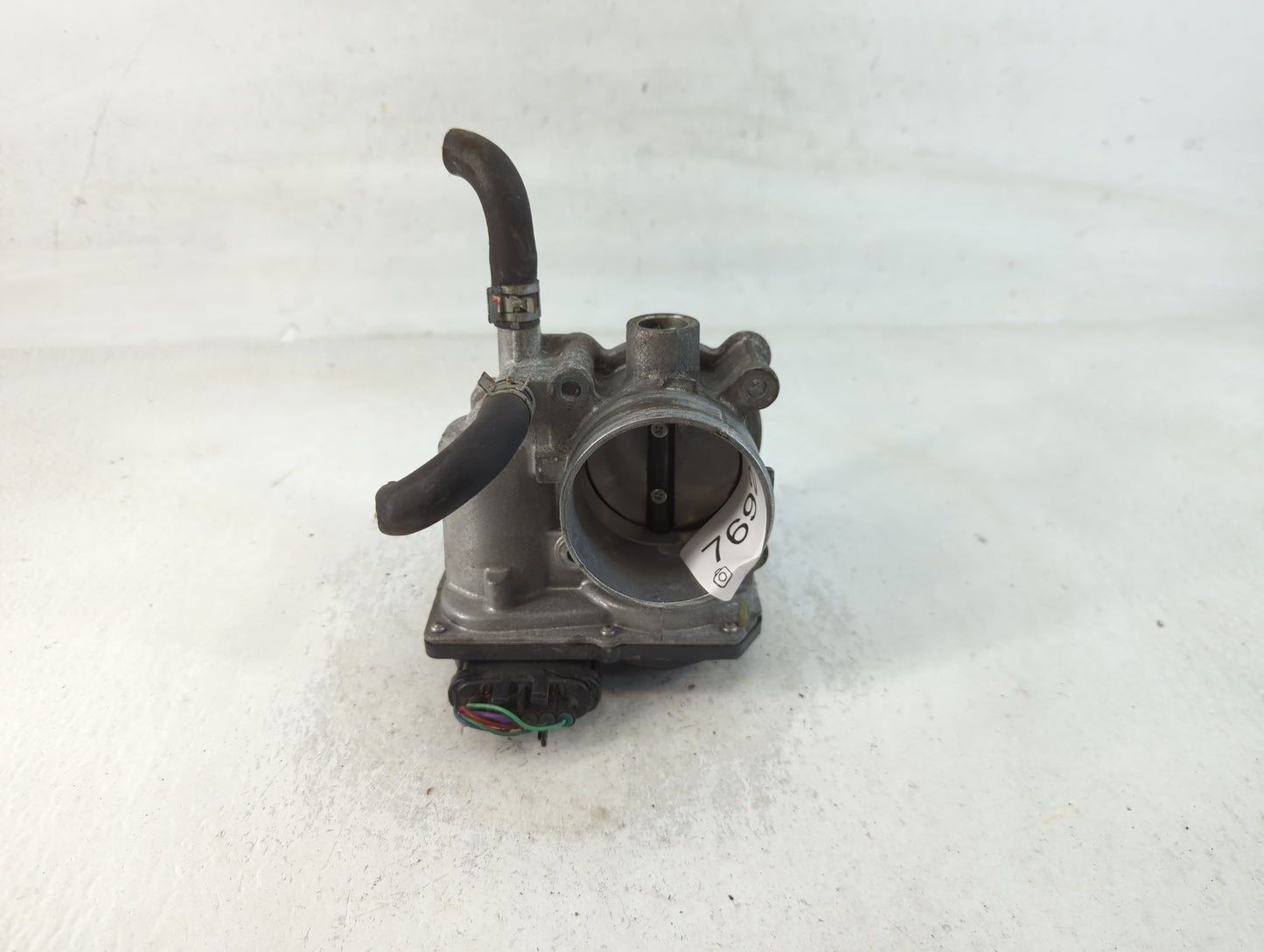 2011-2019 Toyota Corolla Throttle Body P/N:22030-0T080 Fits Fits 2011 2012 2013 2014 2015 2016 2017 2018 2019 OEM Used Auto 