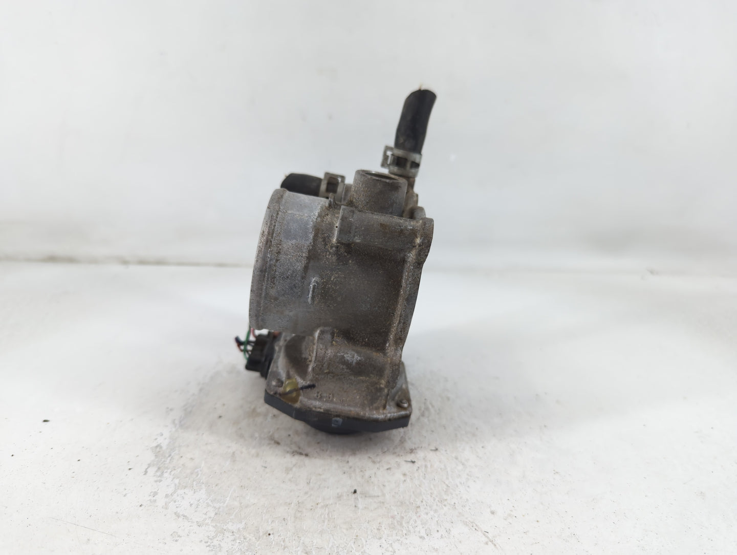 2011-2019 Toyota Corolla Throttle Body P/N:8K05 01153 22030-0T080 Fits Fits 2011 2012 2013 2014 2015 2016 2017 2018 2019 OEM