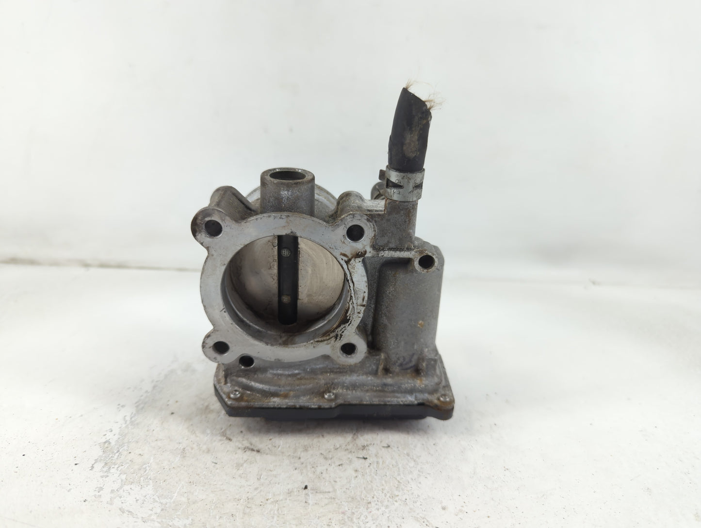 2011-2019 Toyota Corolla Throttle Body P/N:8K05 01153 22030-0T080 Fits Fits 2011 2012 2013 2014 2015 2016 2017 2018 2019 OEM