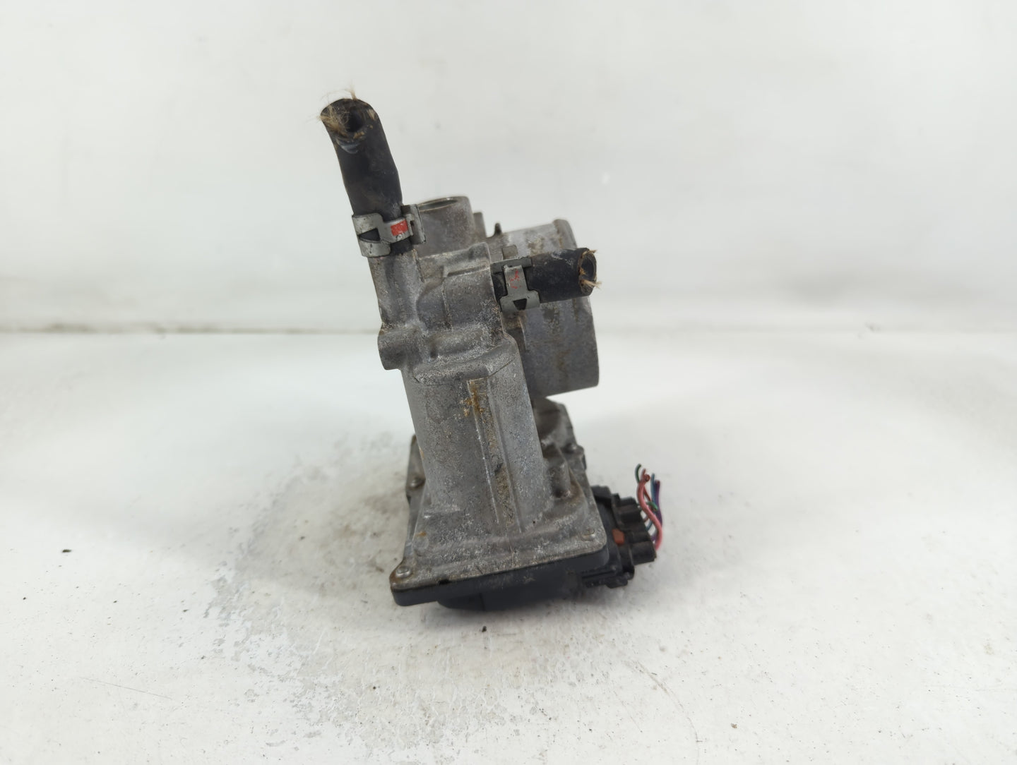 2011-2019 Toyota Corolla Throttle Body P/N:8K05 01153 22030-0T080 Fits Fits 2011 2012 2013 2014 2015 2016 2017 2018 2019 OEM