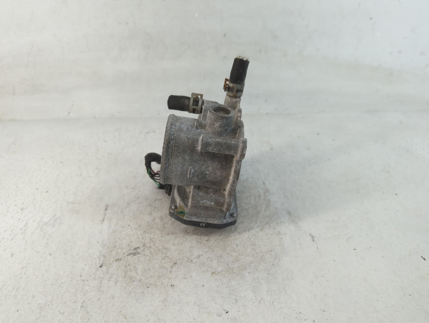 2011-2019 Toyota Corolla Throttle Body P/N:22030-0T080 Fits Fits 2011 2012 2013 2014 2015 2016 2017 2018 2019 OEM Used Auto 