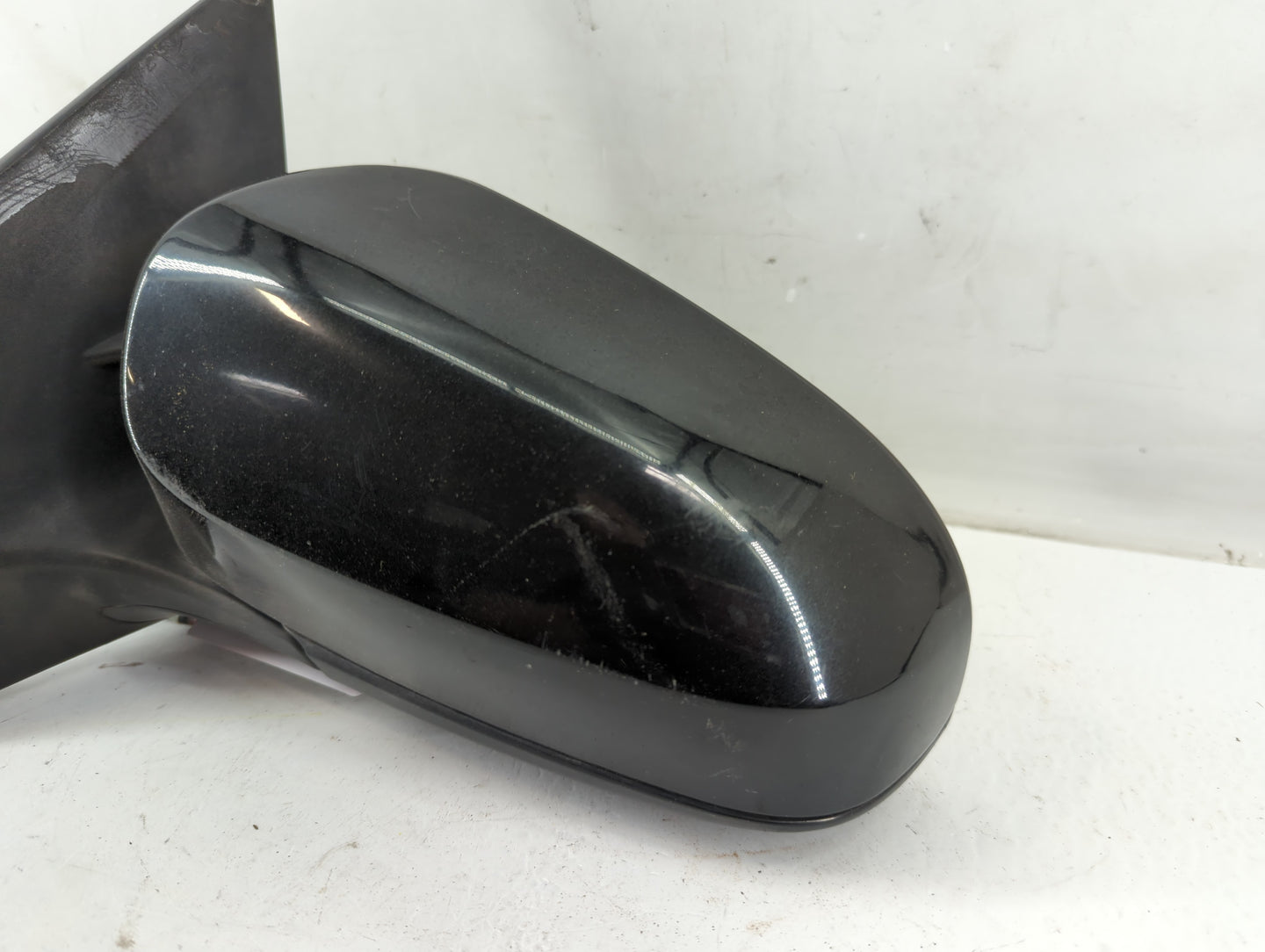 2014-2019 Toyota Corolla Driver Side View Mirror - Left Door Mirror OEM Used - Oemusedautoparts1.com