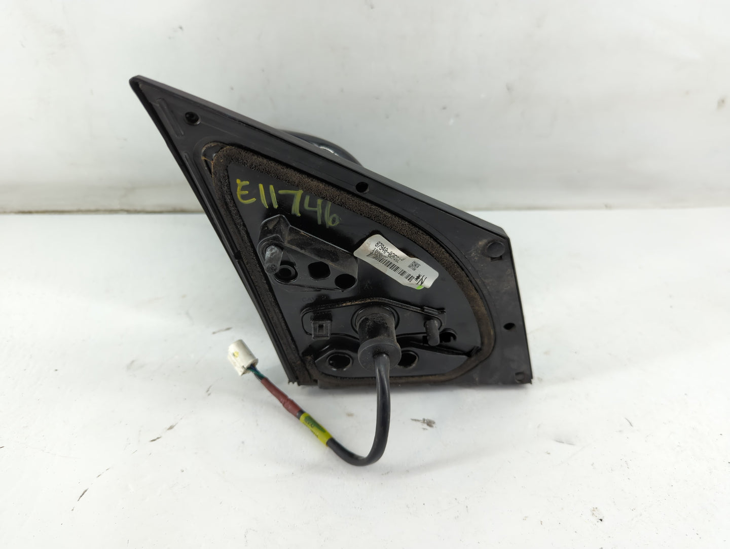 2014-2019 Toyota Corolla Driver Side View Mirror - Left Door Mirror OEM Used - Oemusedautoparts1.com